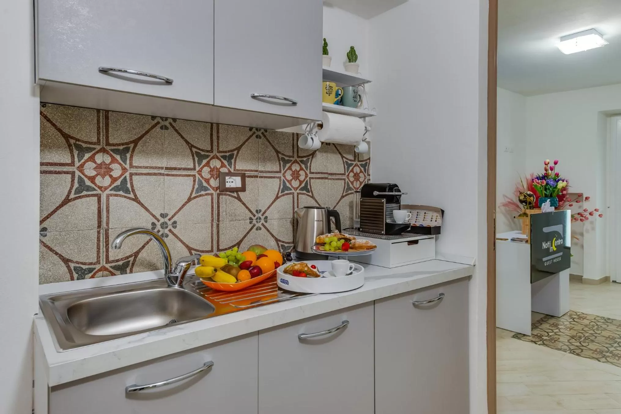 Communal kitchen, Kitchen/Kitchenette in NottInCentro -Guest House-