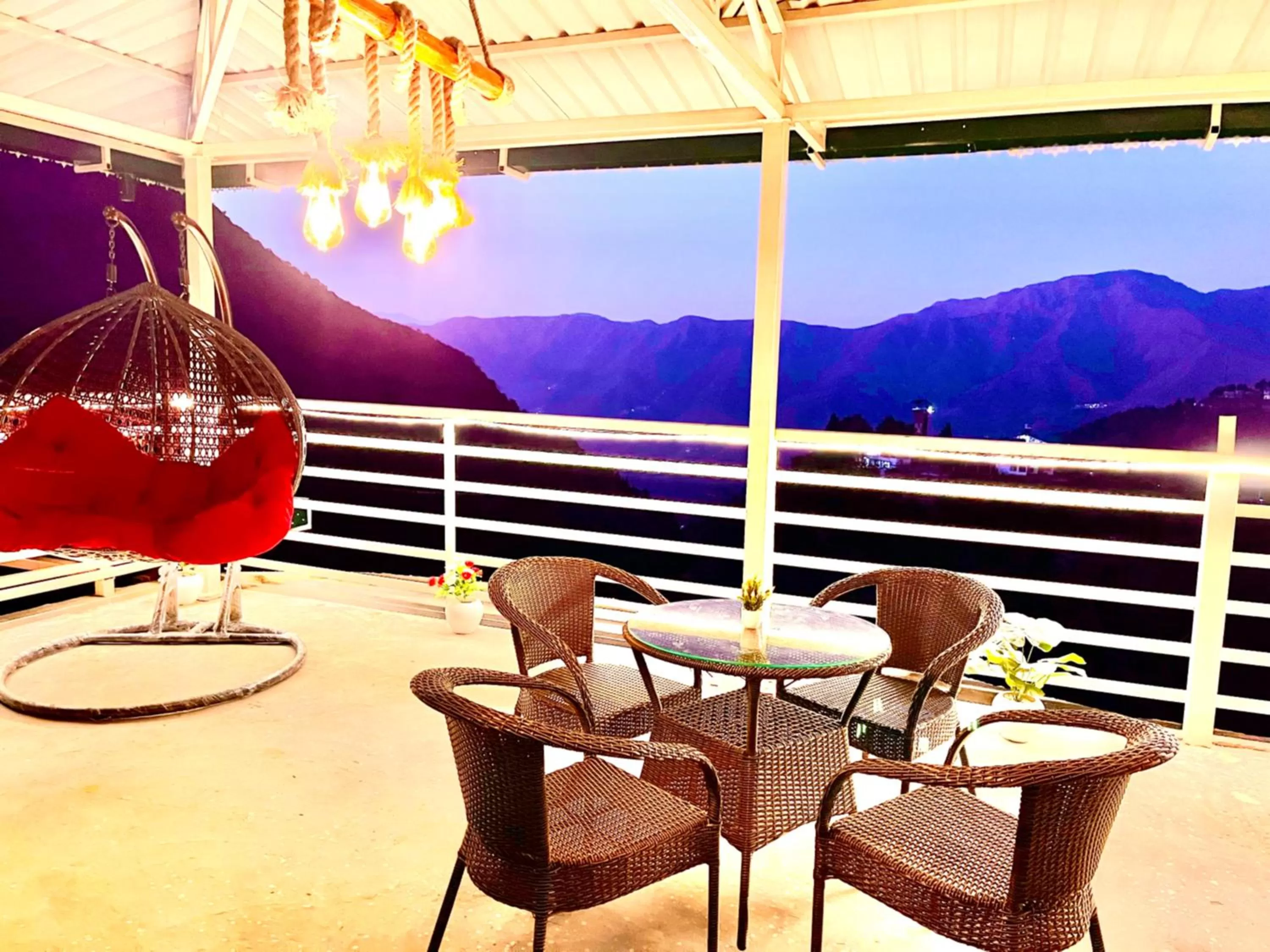 The Kempty Fall Resort, Mussoorie