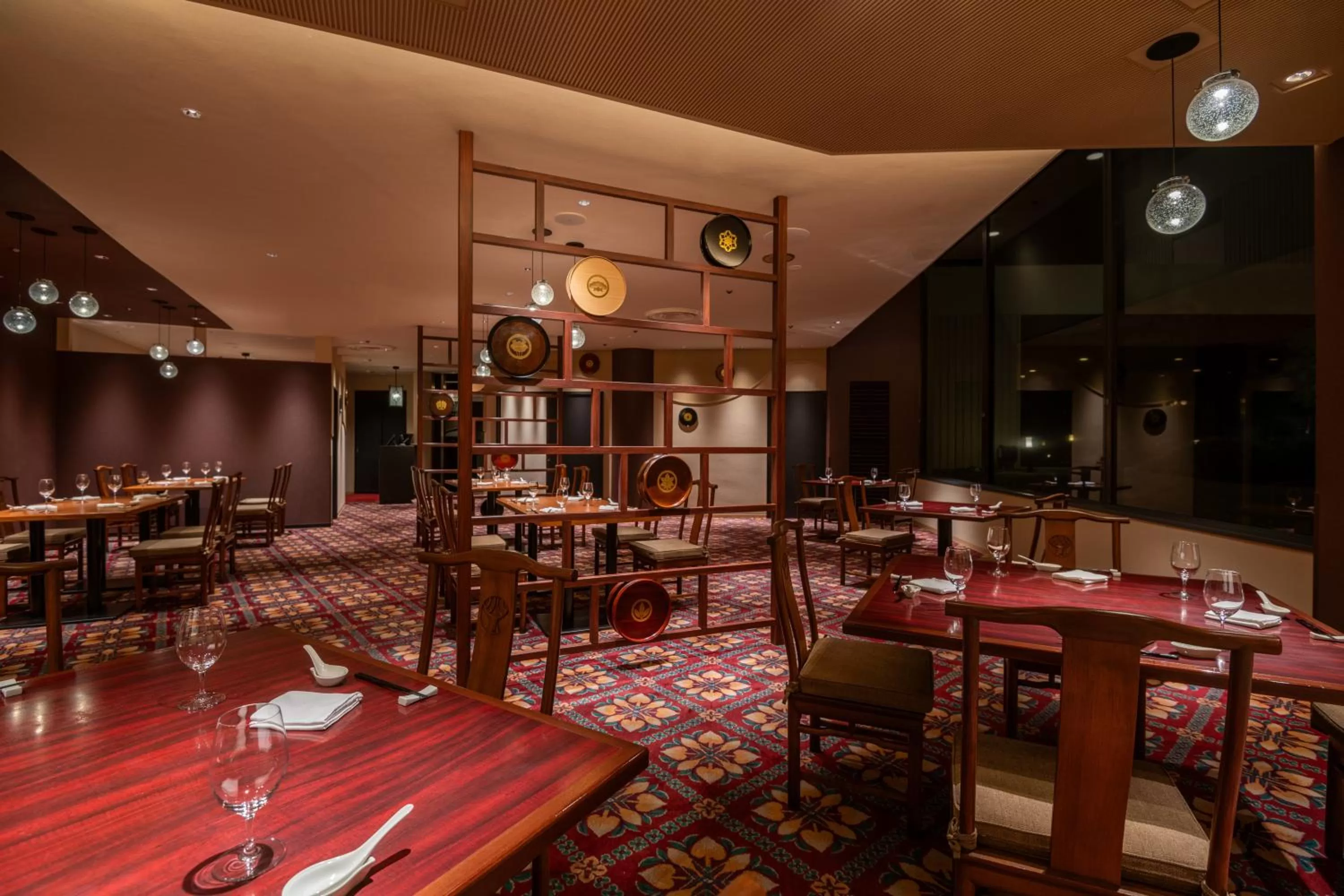 Restaurant/places to eat in Art Hotel Narita