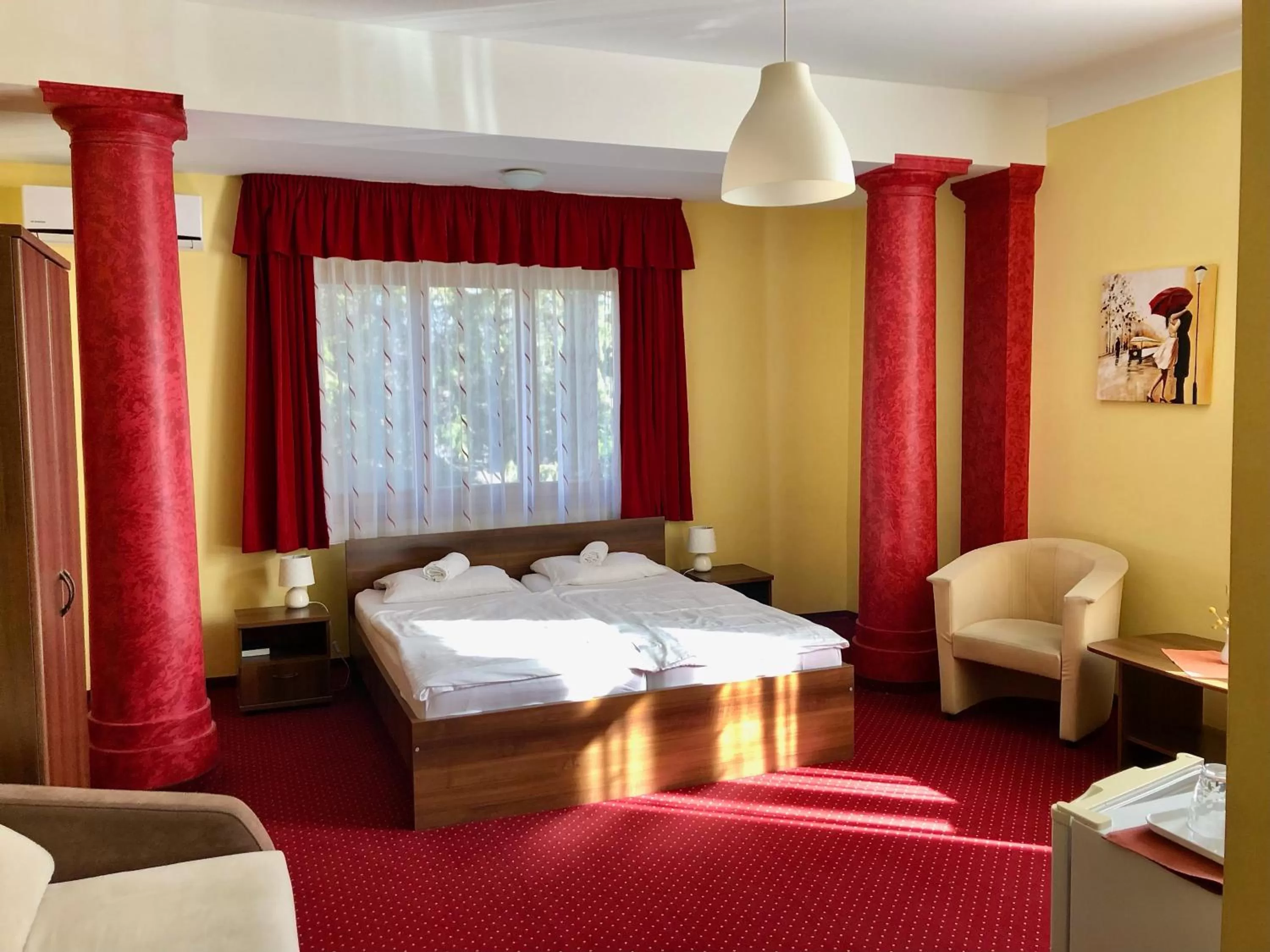 Superior Double or Twin Room - single occupancy in Hét Pecsét Fogadó Étterem