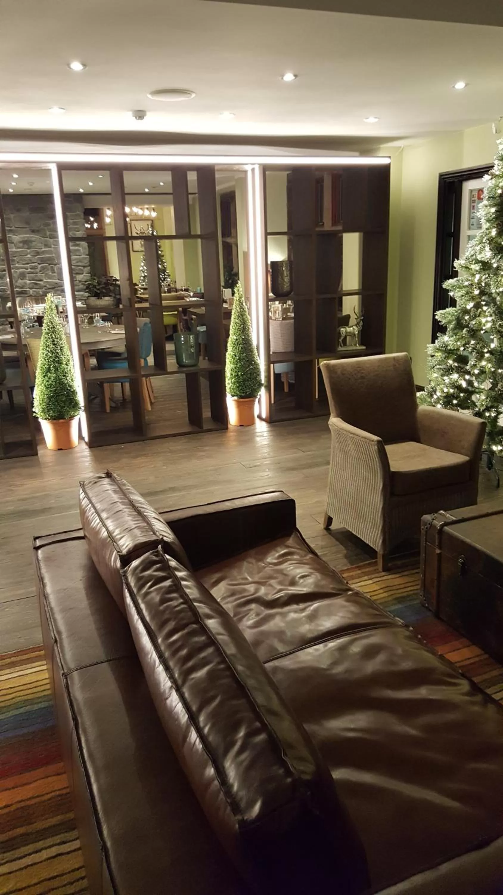 Lobby or reception in Stonecross Manor Hotel