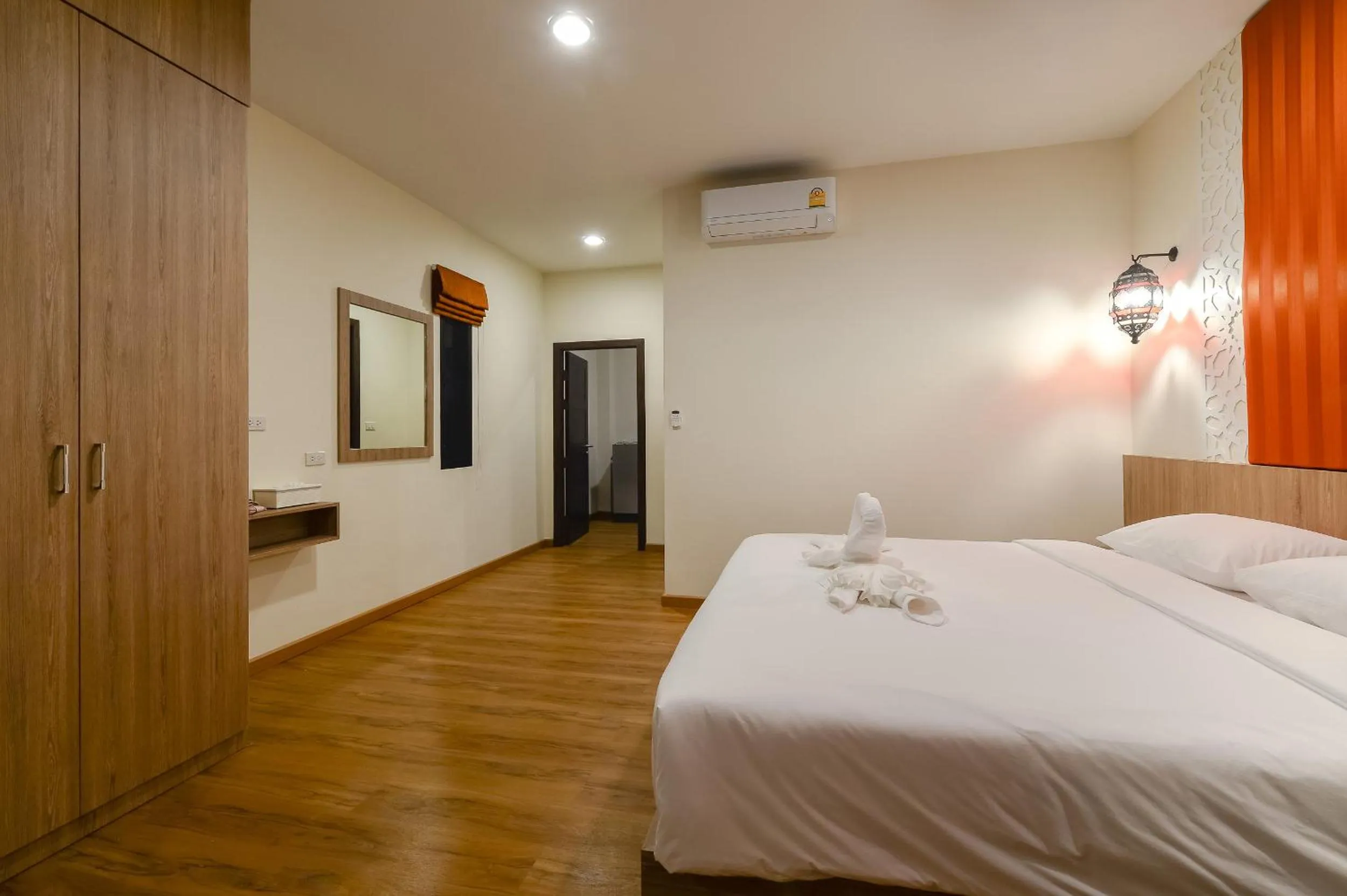 Bed in Anchanlina Hotel - SHA Plus