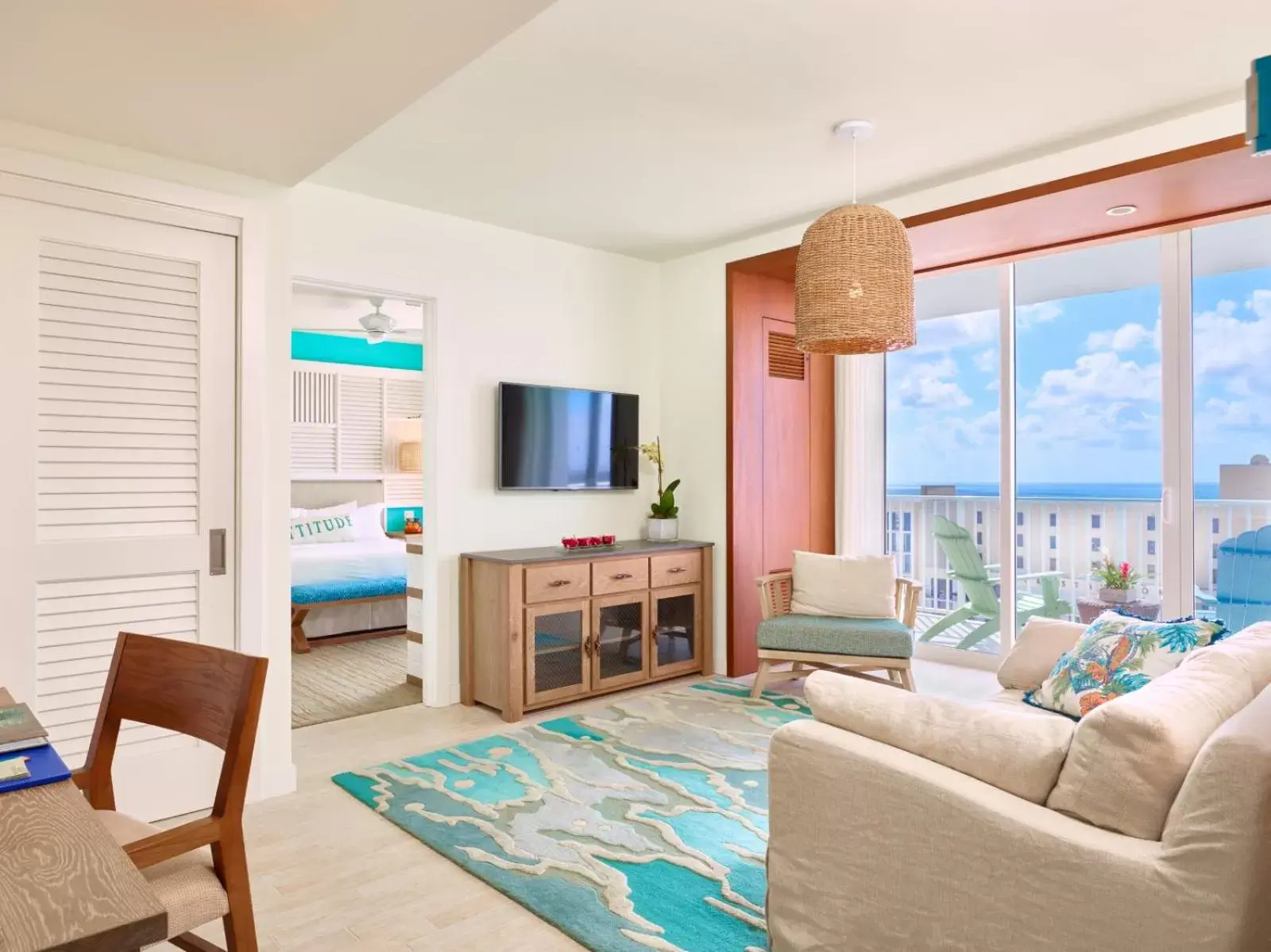 One-Bedroom King Suite Partial Ocean View in Margaritaville Hollywood Beach Resort One-Bedroom King Suite Partial Ocean View in Margaritaville Hollywood Beach Resort