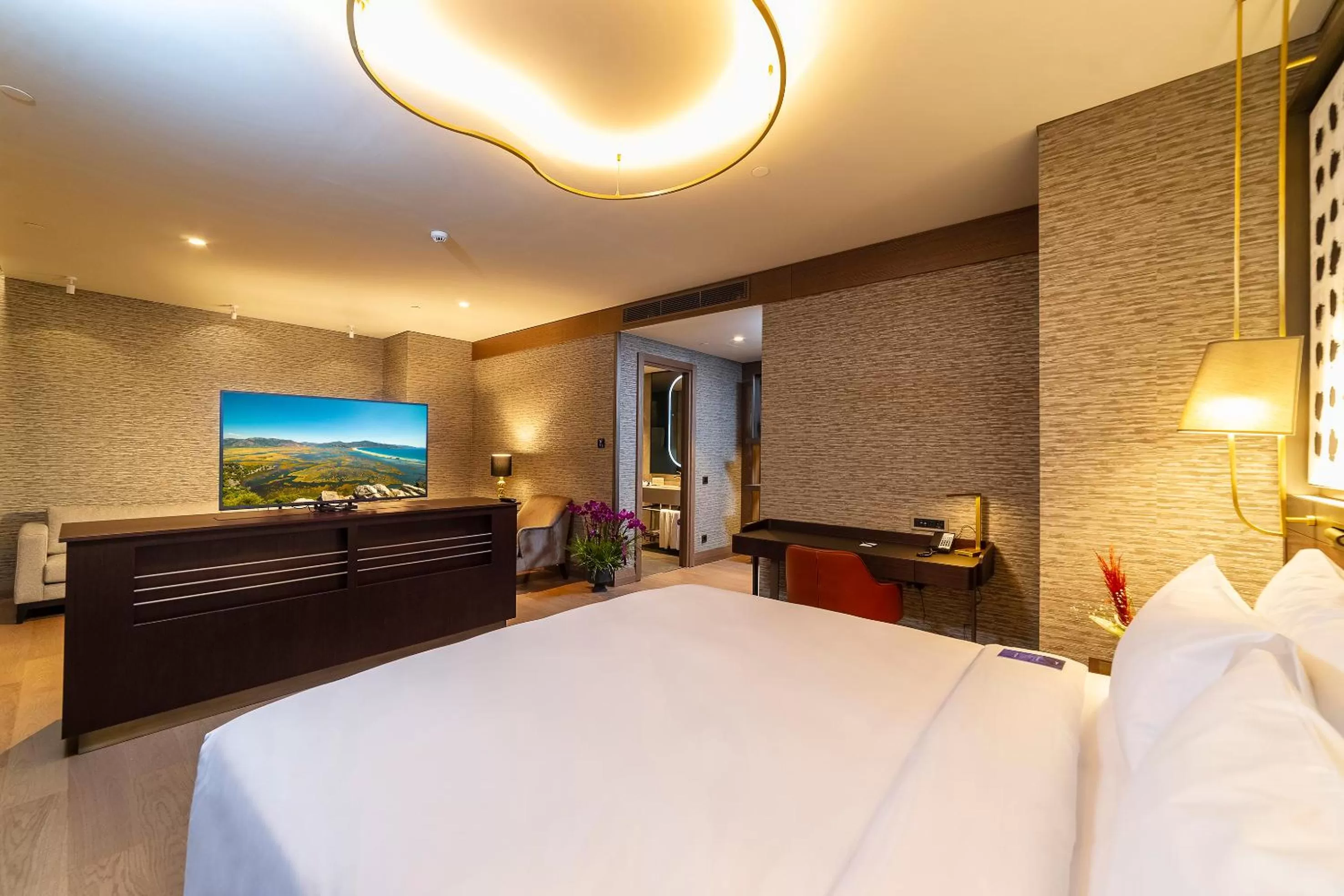 Bed in Radisson Collection Hotel, Vadistanbul