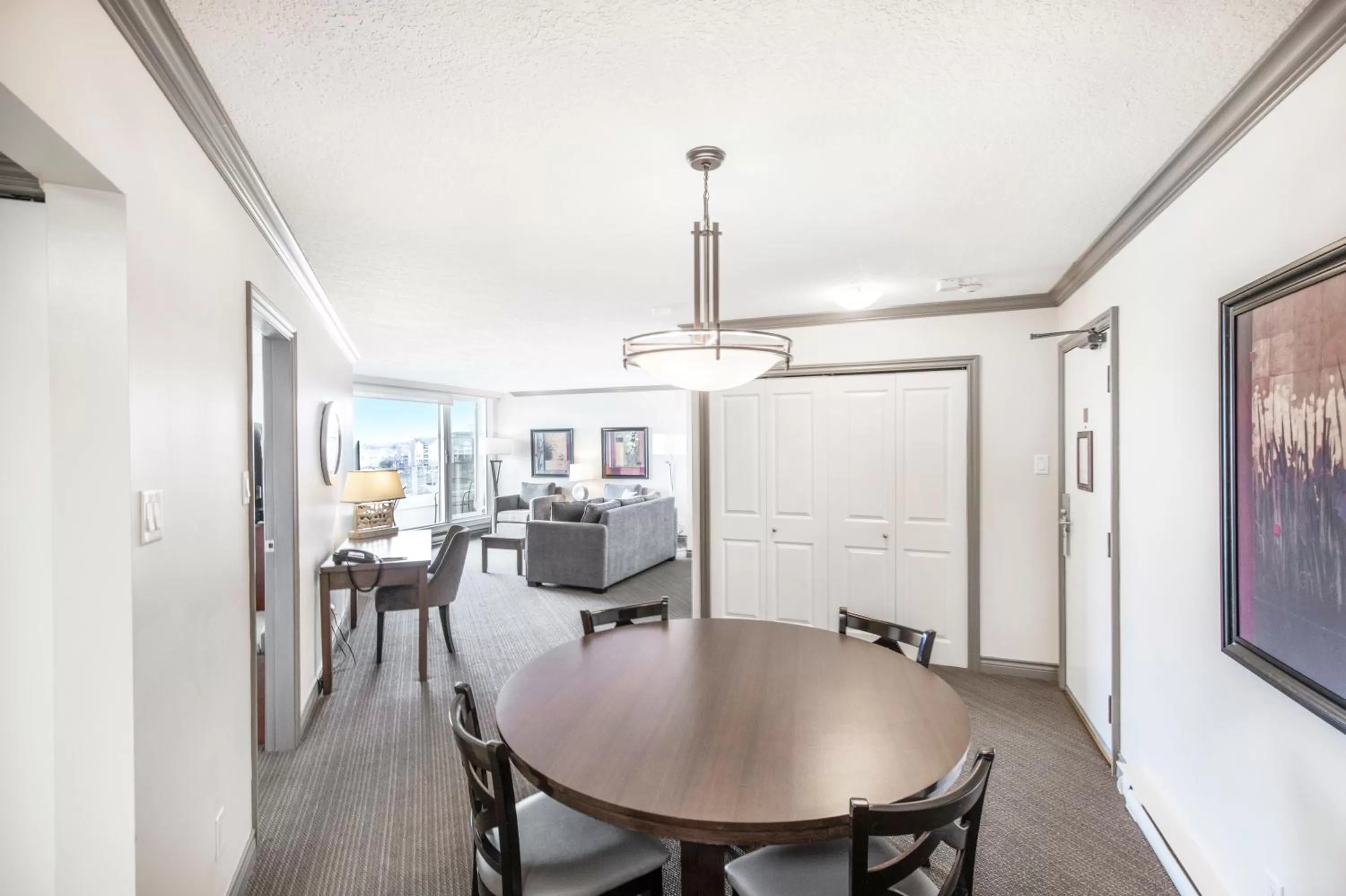 Dining area in Victoria Regent Waterfront Hotel & Suites
