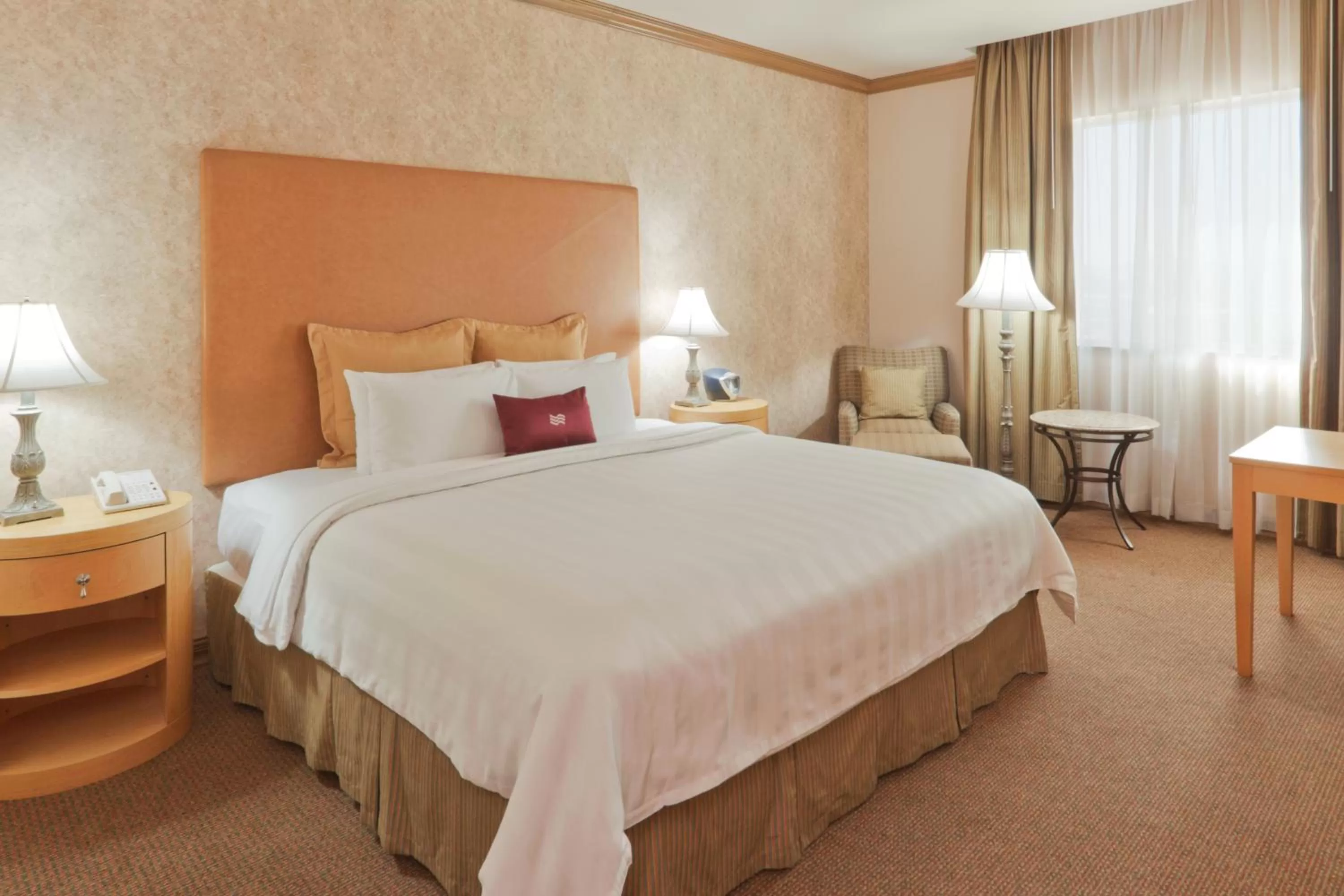 Bed in Crowne Plaza Torreon by IHG