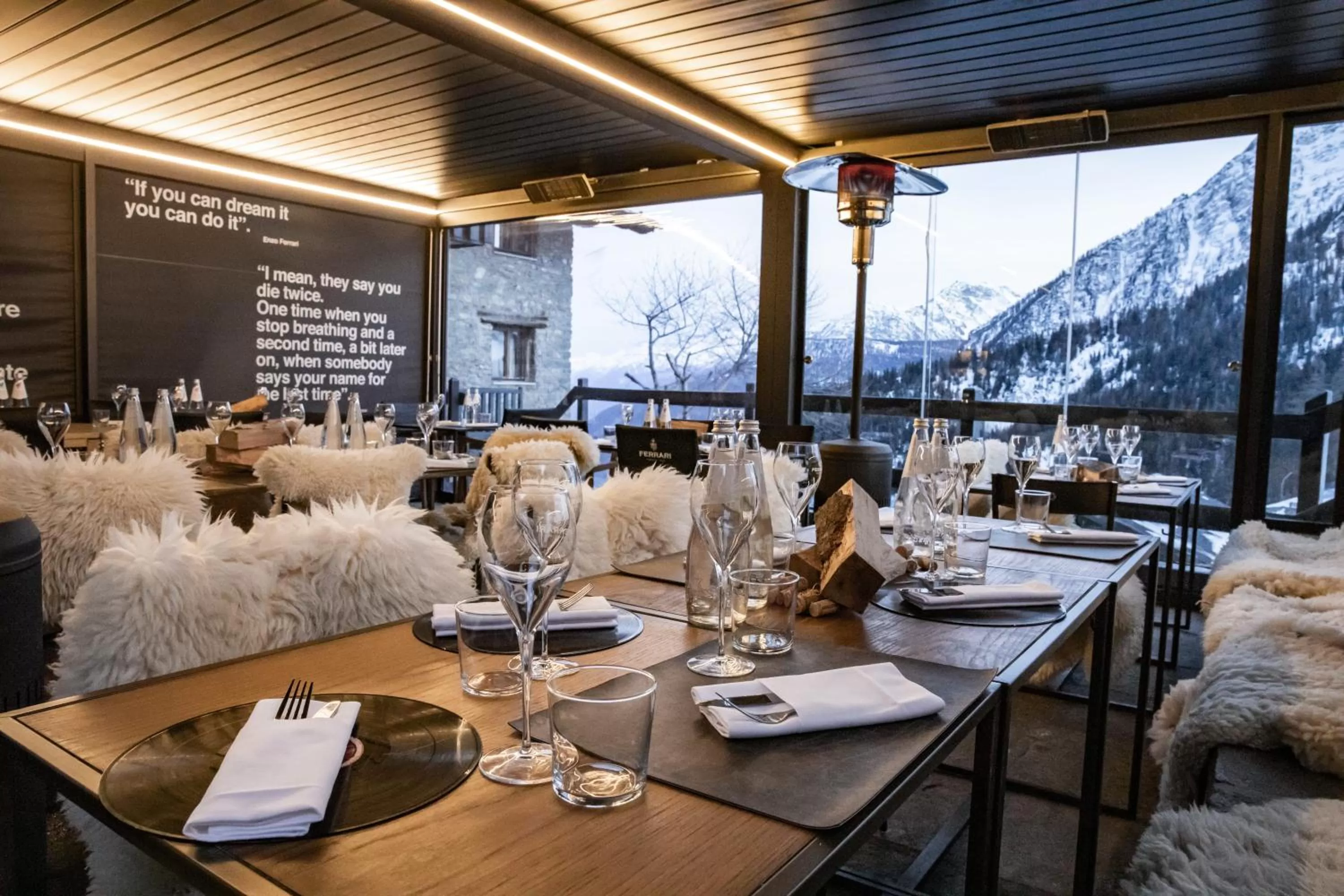 Restaurant/places to eat in Super G