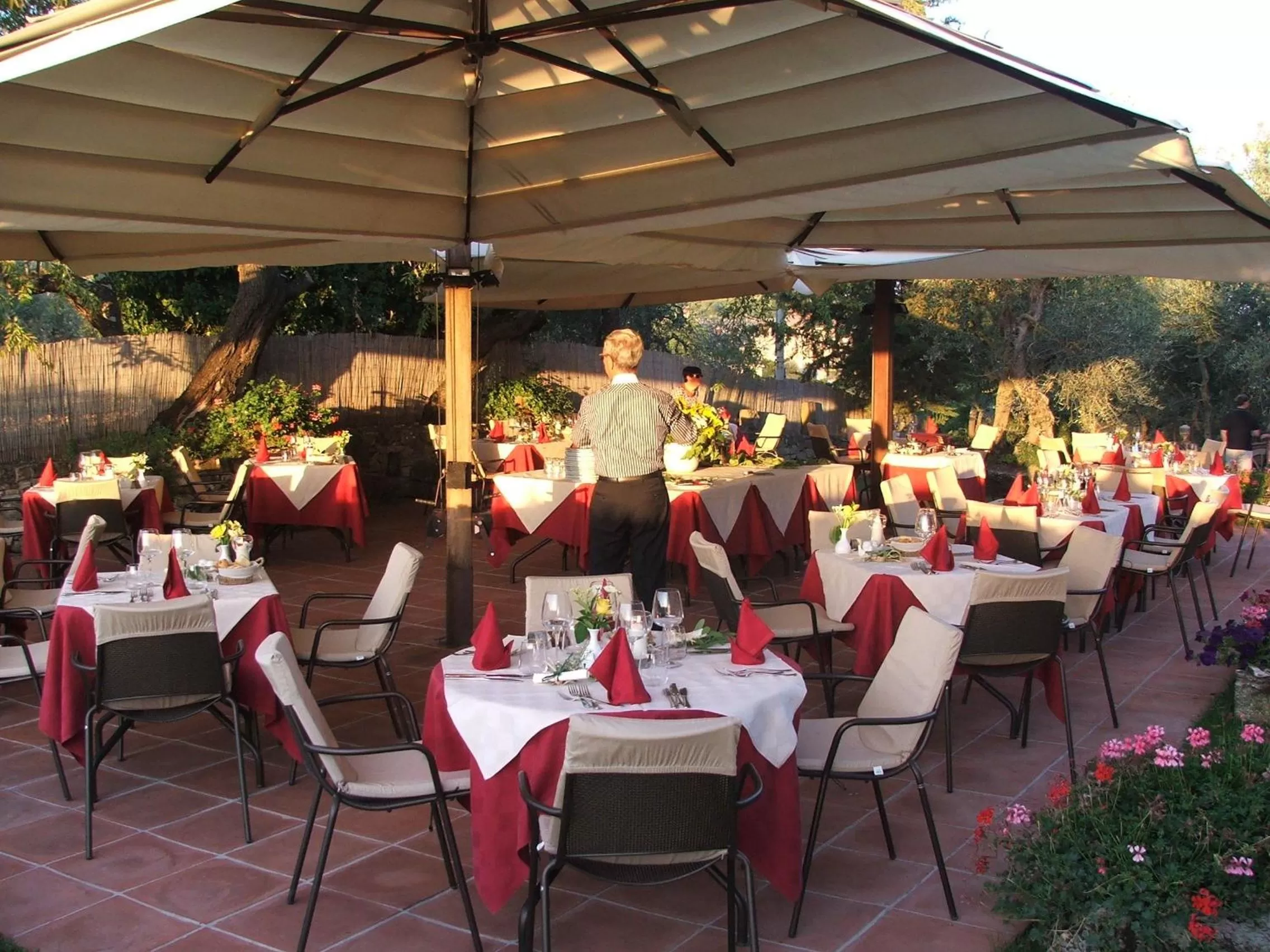Restaurant/places to eat in Hotel Belvedere Di San Leonino
