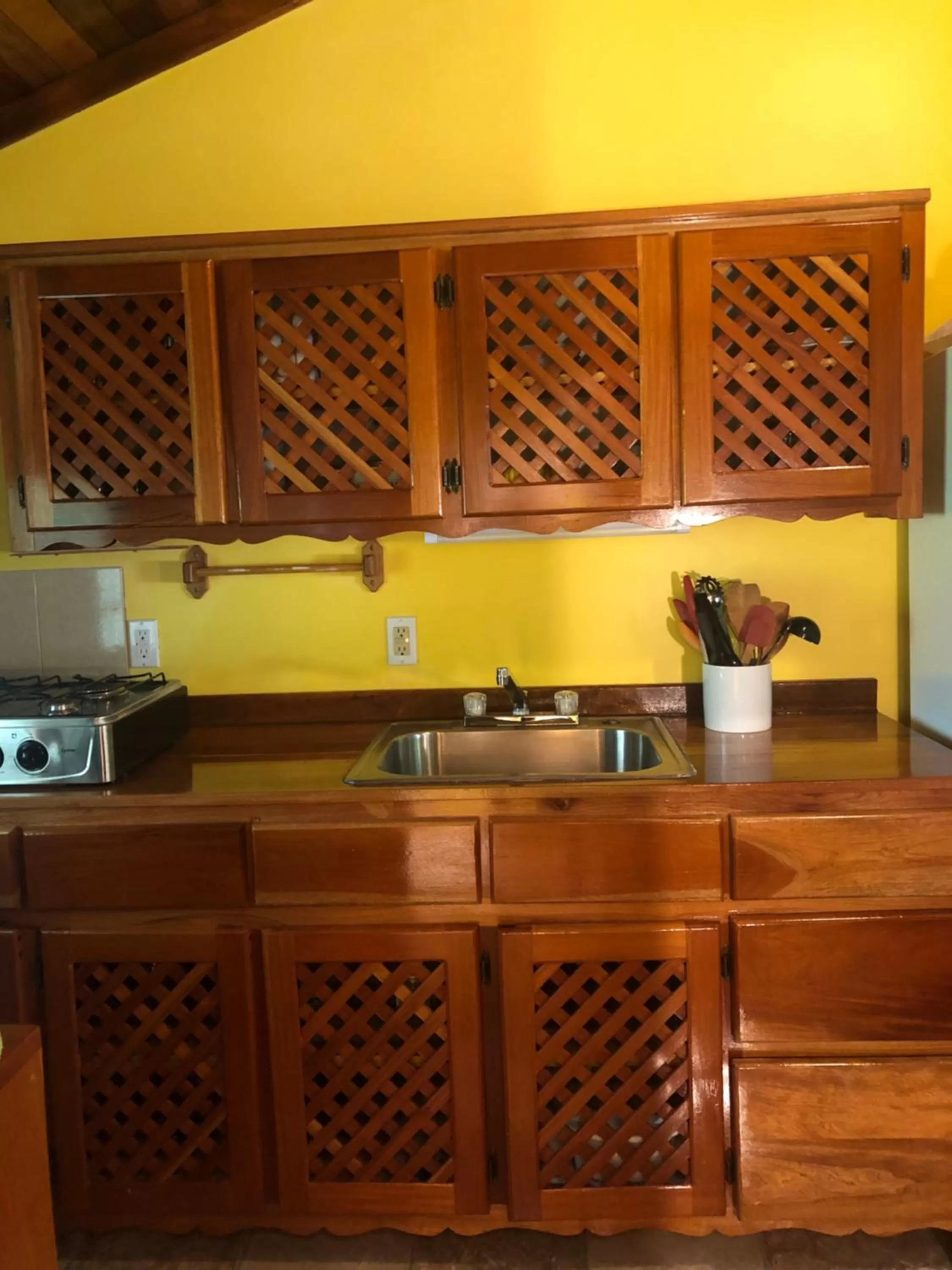 Kitchen/Kitchenette in Colinda Cabanas