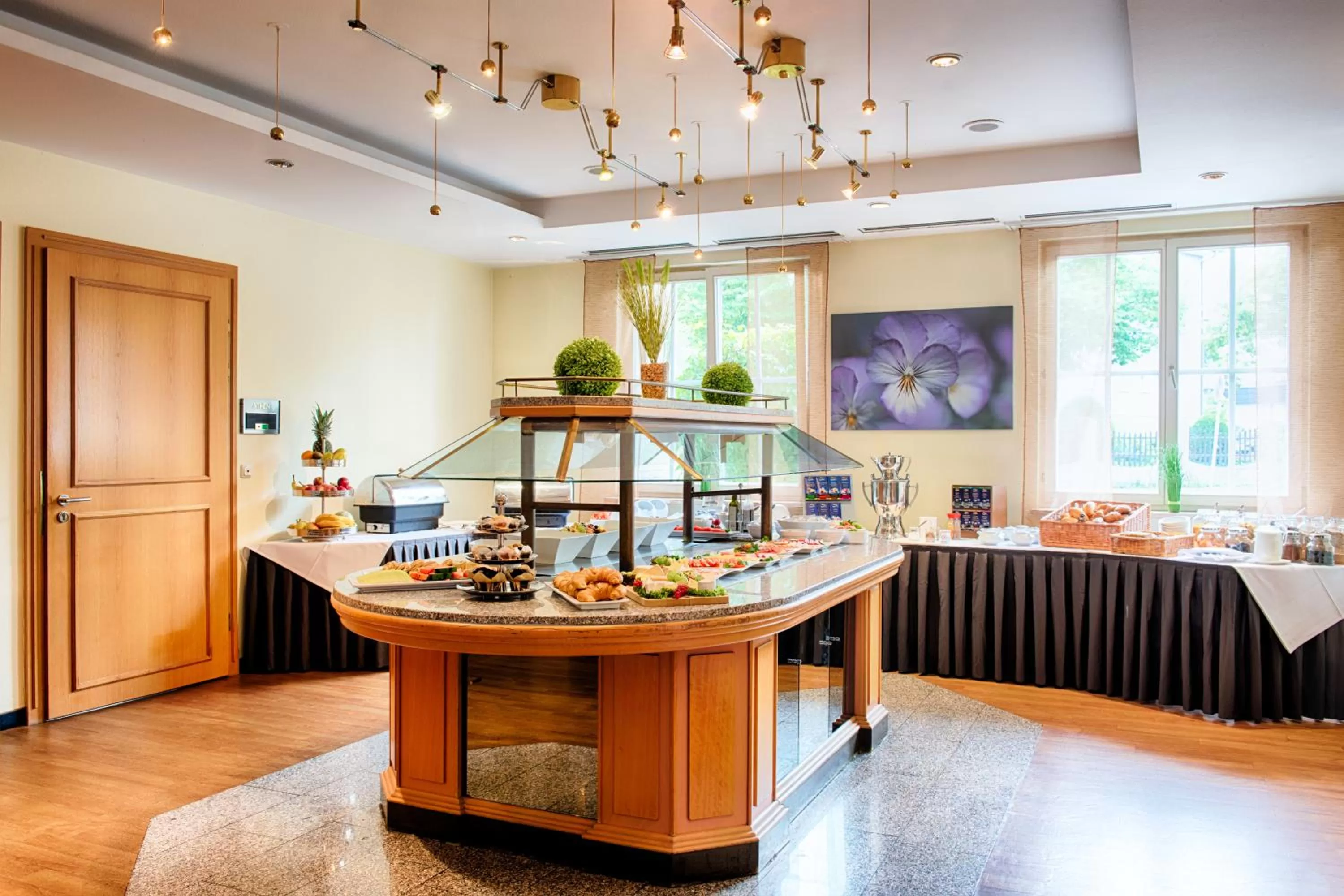 Buffet breakfast in Taste Hotel Kulmbach