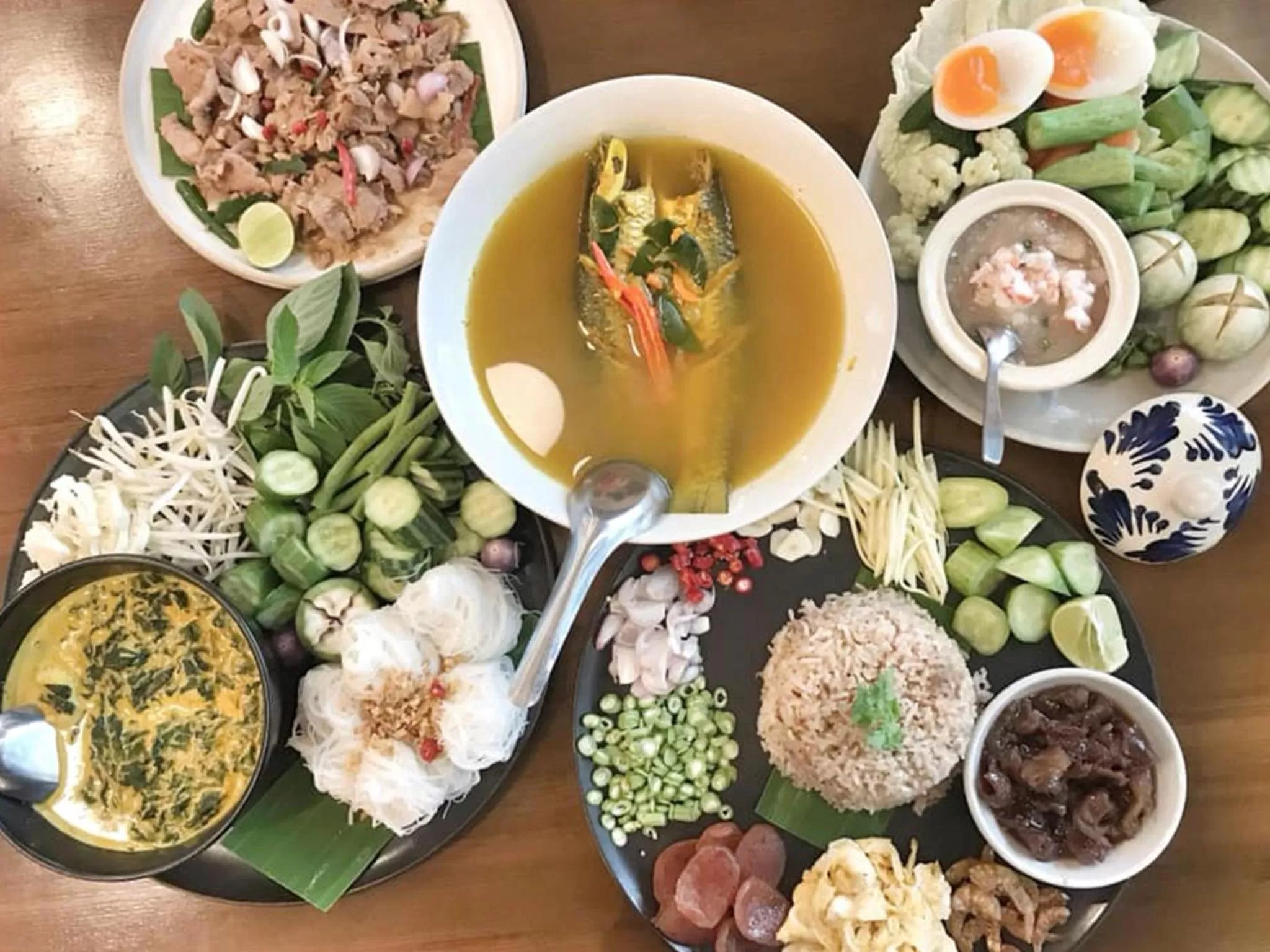 Restaurant/places to eat in Botanic Service Room at Impact Muangthongthani - SHA Certified