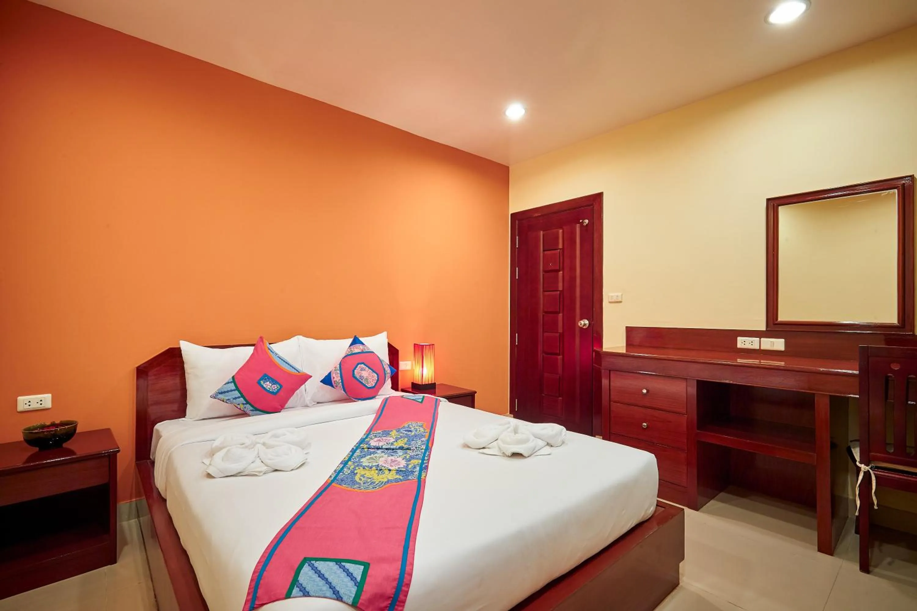 Photo of the whole room, Bed in Sivalai Place