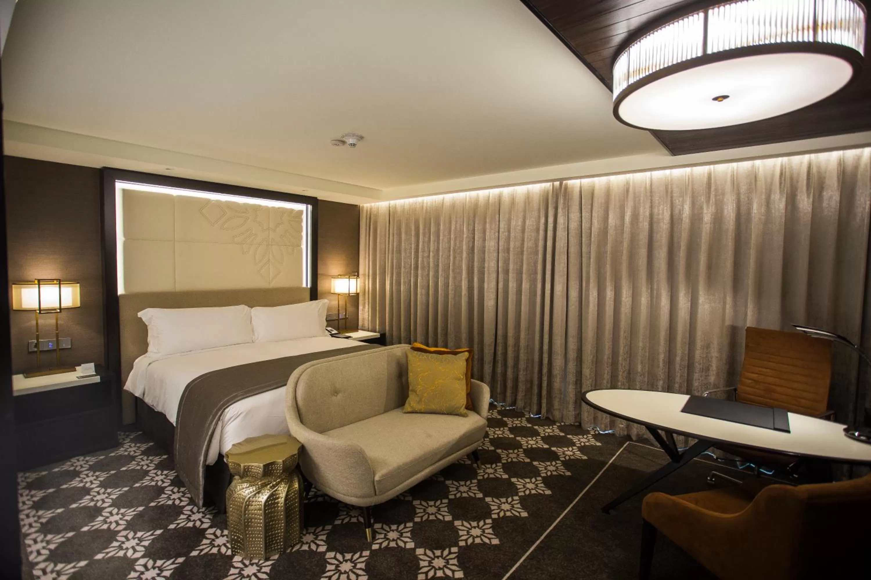 Photo of the whole room, Bed in InterContinental Dhaka by IHG