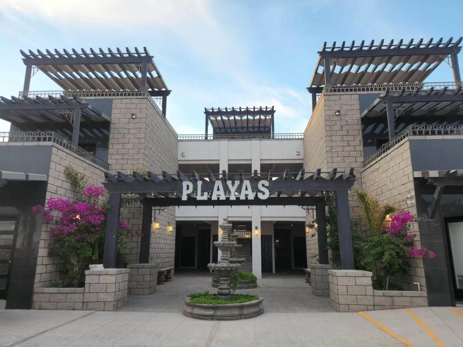 Property building in Playas Hotel Suites