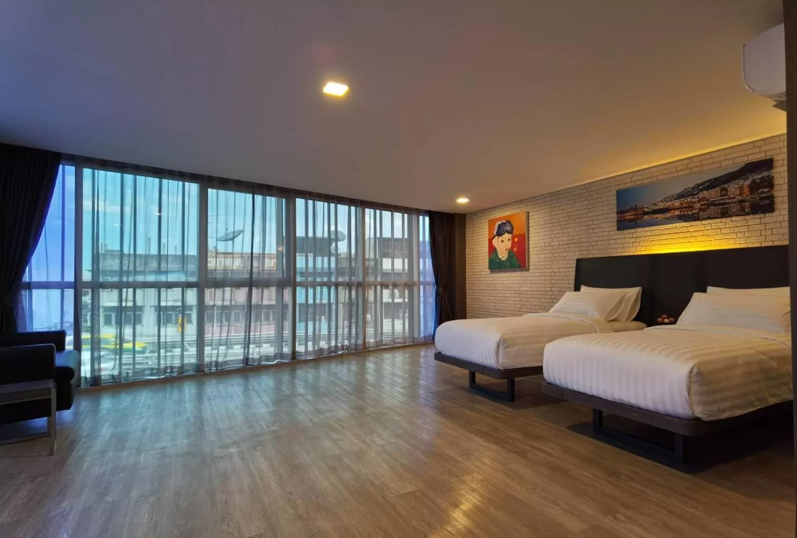 Bed in BB Glass House