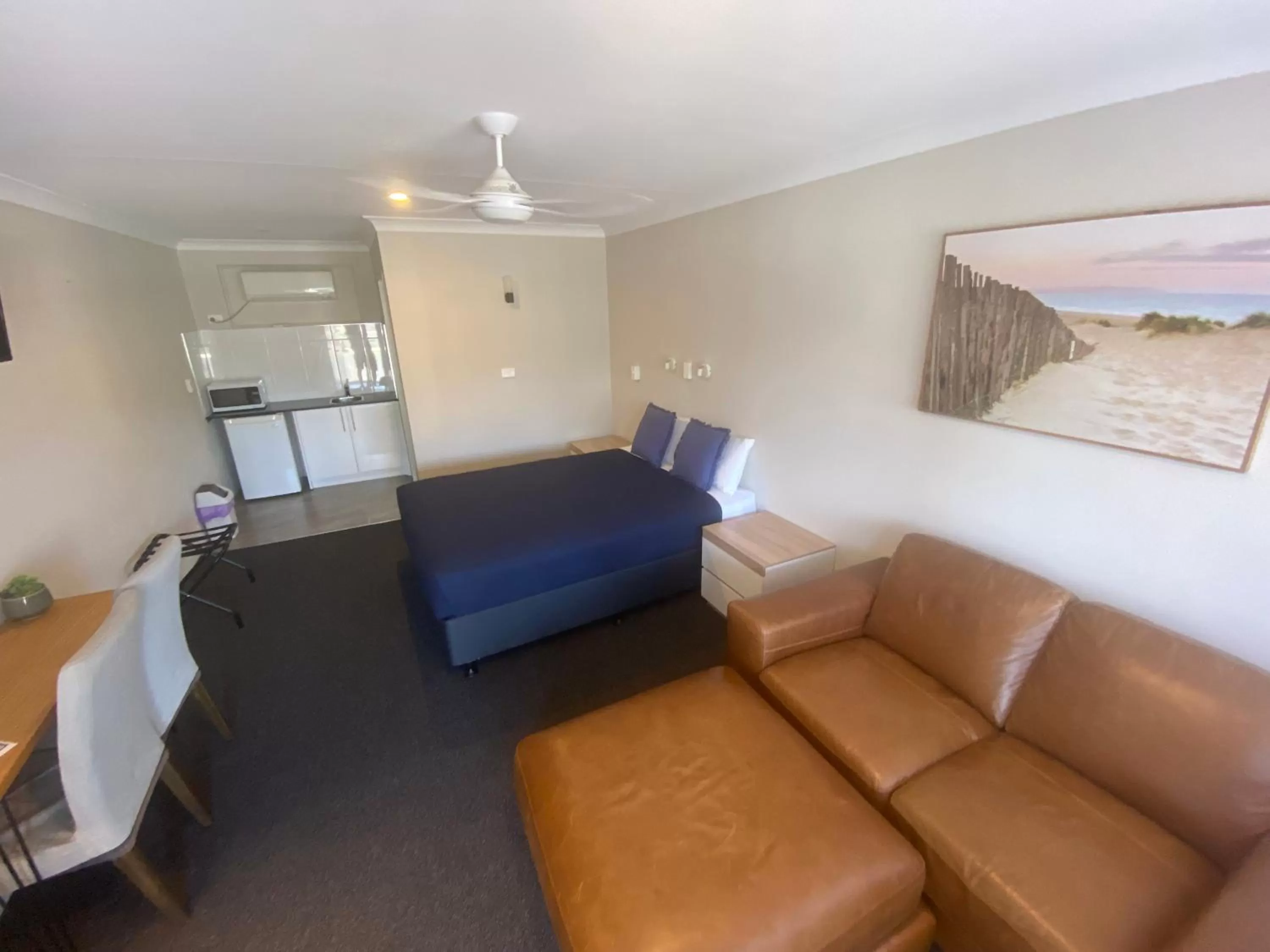 Living room in Woongarra Motel