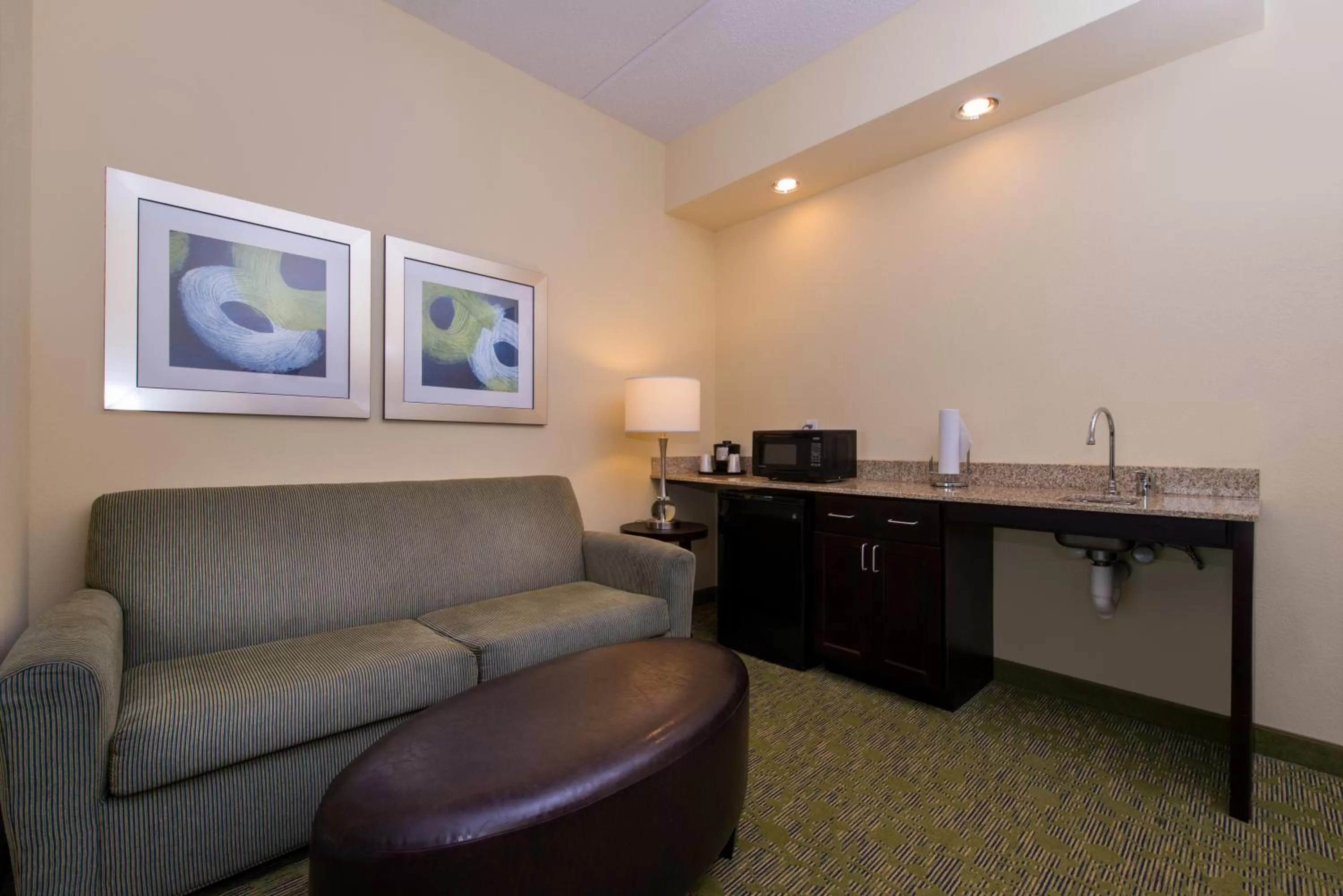Photo of the whole room in Holiday Inn Express and Suites Dickson City by IHG