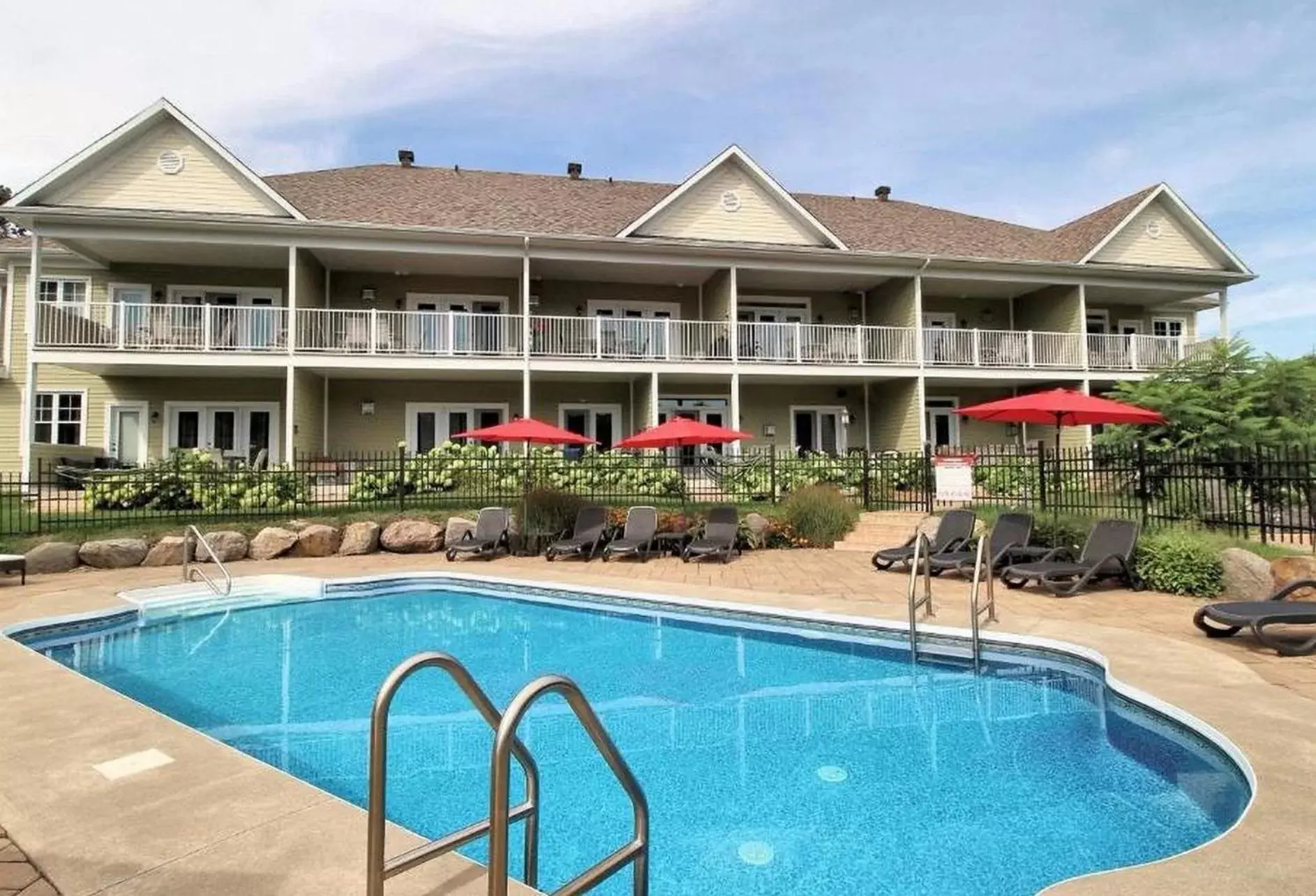 Apartment with Mountain View in Le Champlain Condo-Hôtel Apartment with Mountain View in Le Champlain Condo-Hôtel