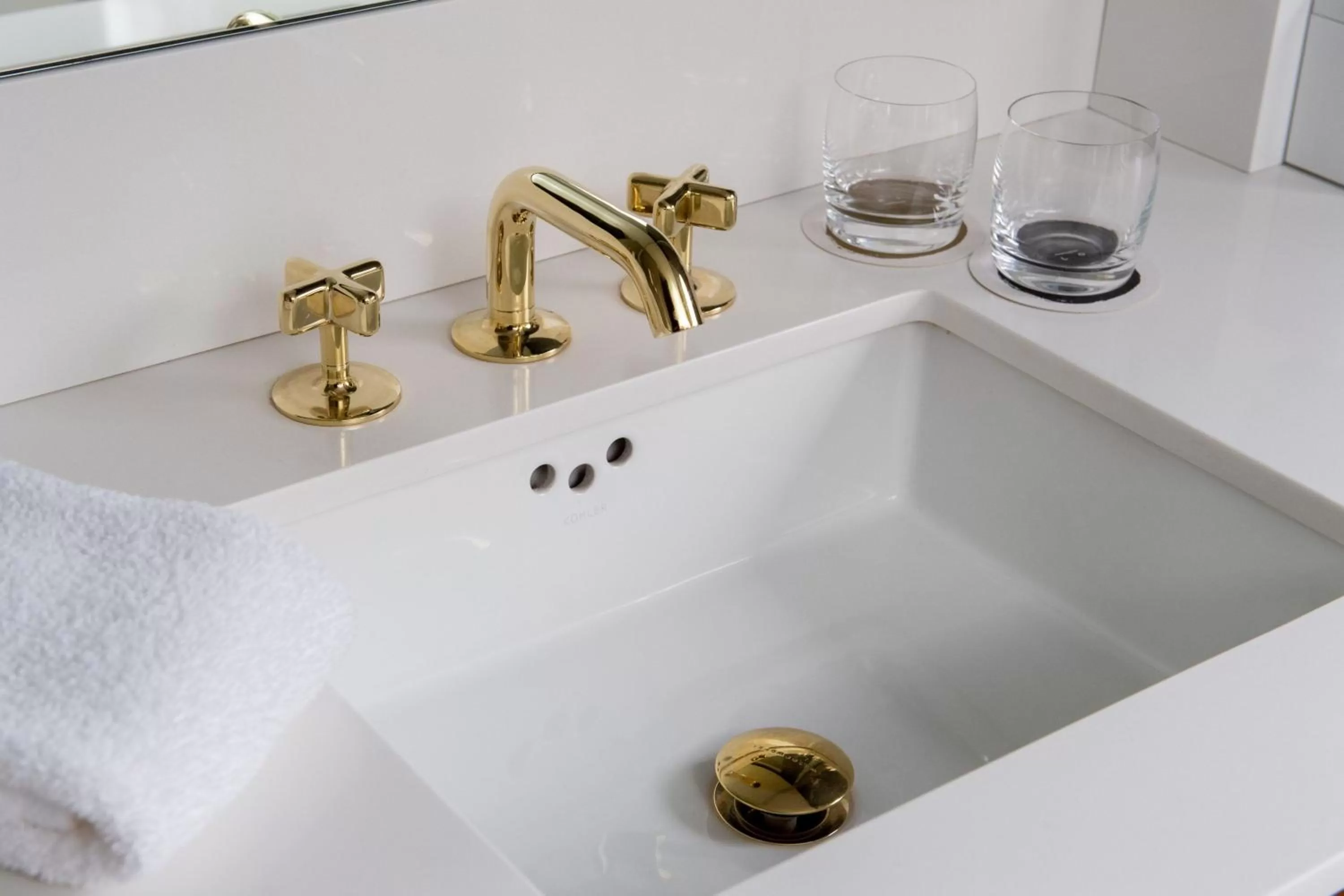 Photo of the whole room in The Hi-Lo, Autograph Collection