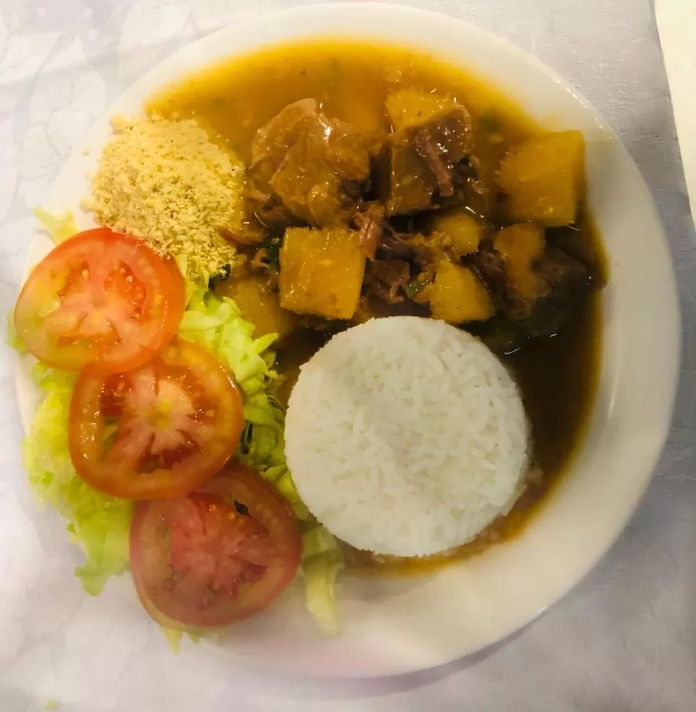 Restaurant/places to eat in Bento palace hotel