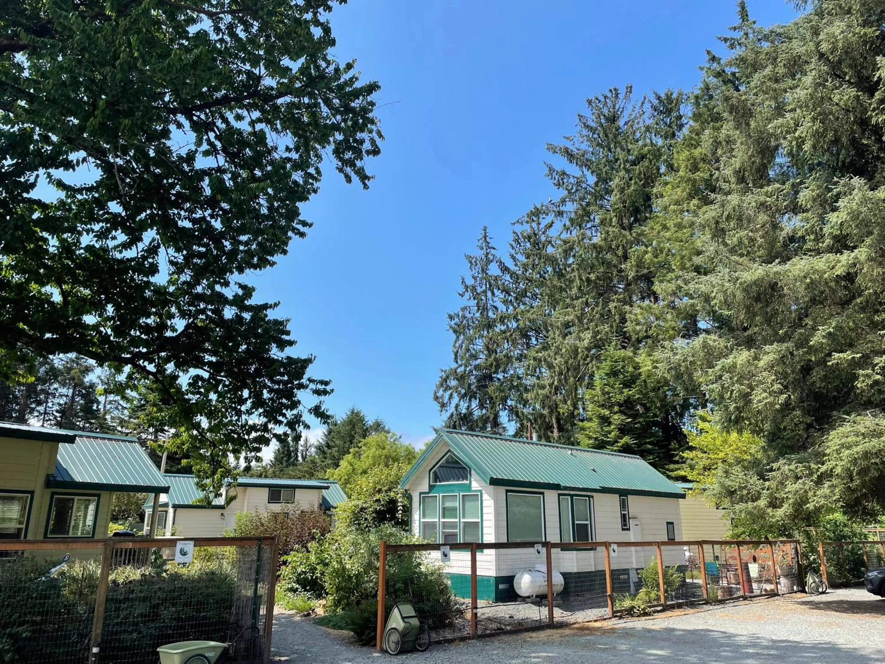 Property Building in Sheltered Nook On Tillamook Bay