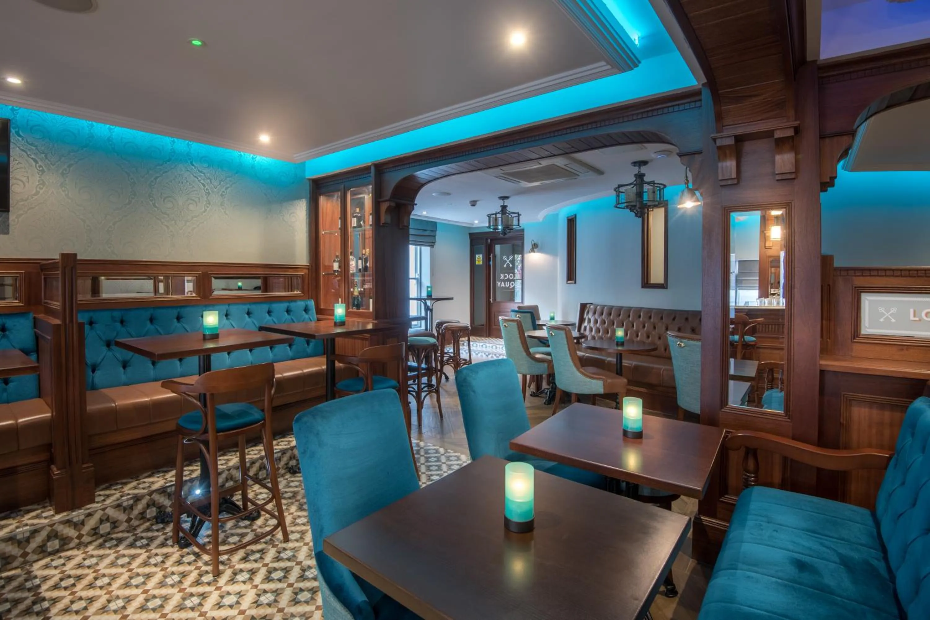 Lounge or bar in Shipquay Boutique Hotel