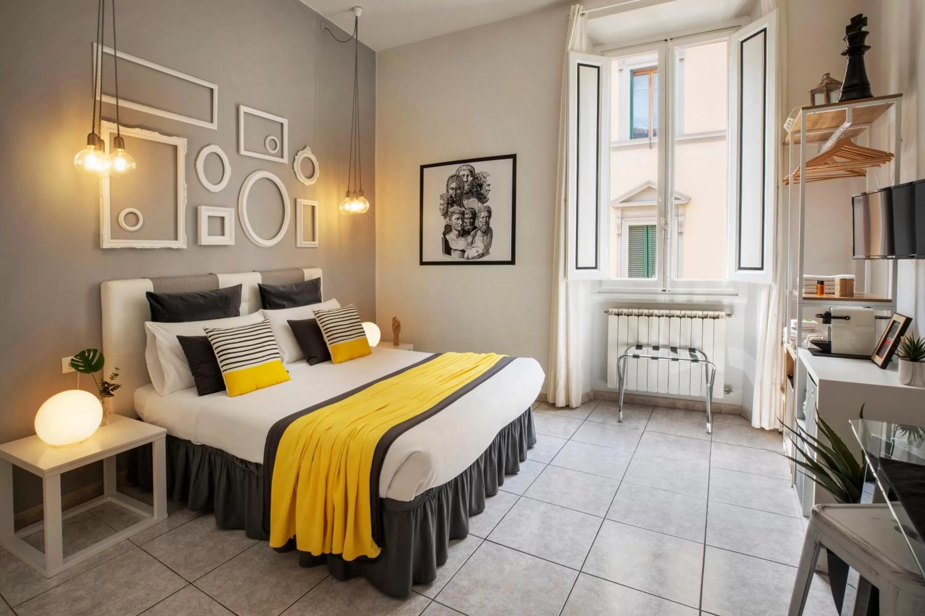 Bed in 3B Firenze Centro