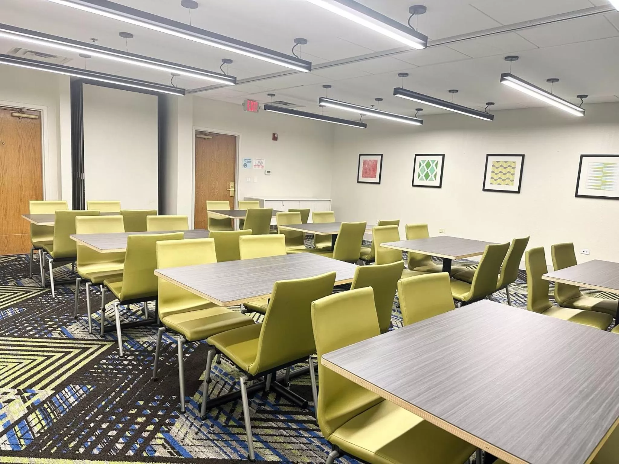 Meeting/conference room in Holiday Inn Express & Suites - Prospect Heights by IHG