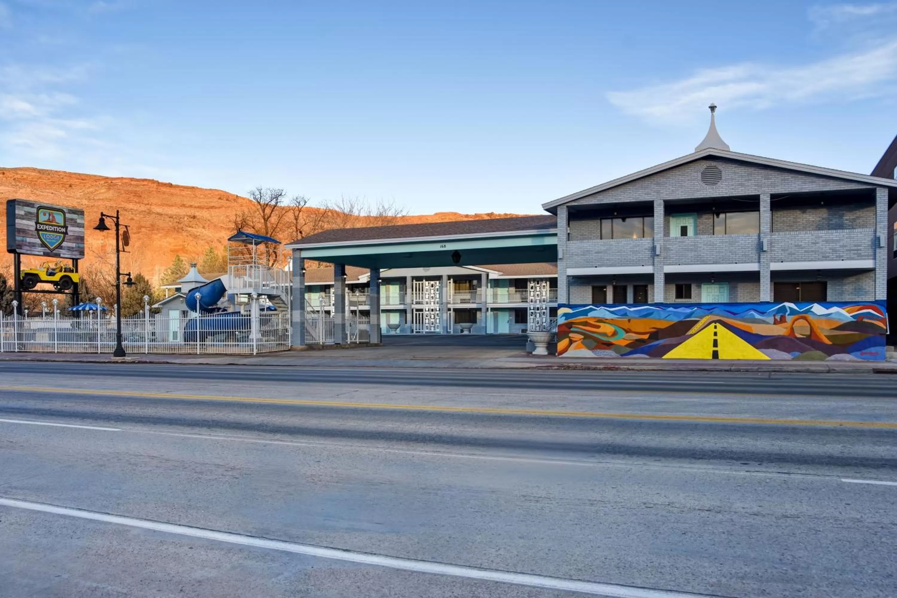 Property building in Expedition Lodge Moab Arches National Park