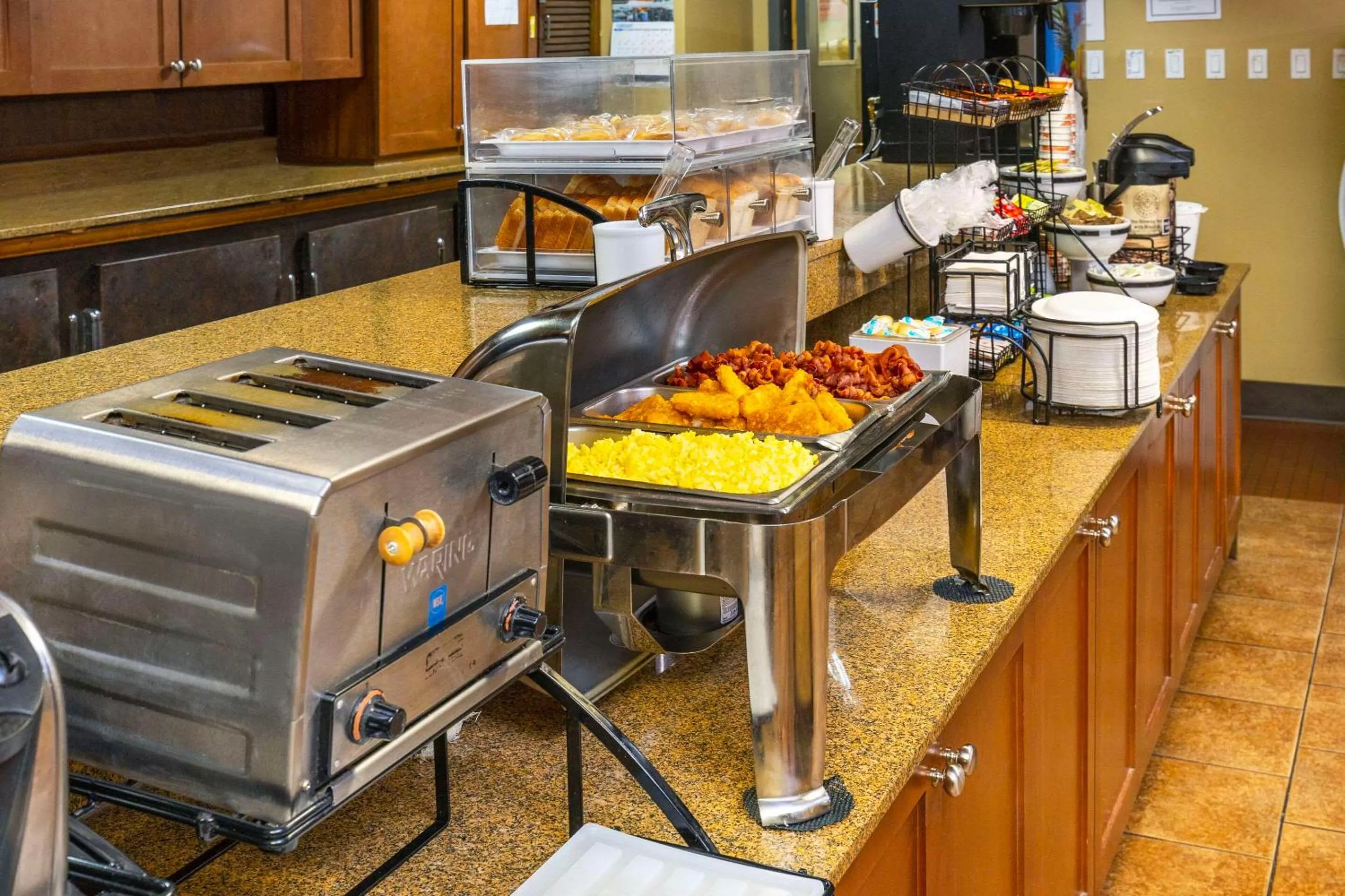 Breakfast in Comfort Inn & Suites