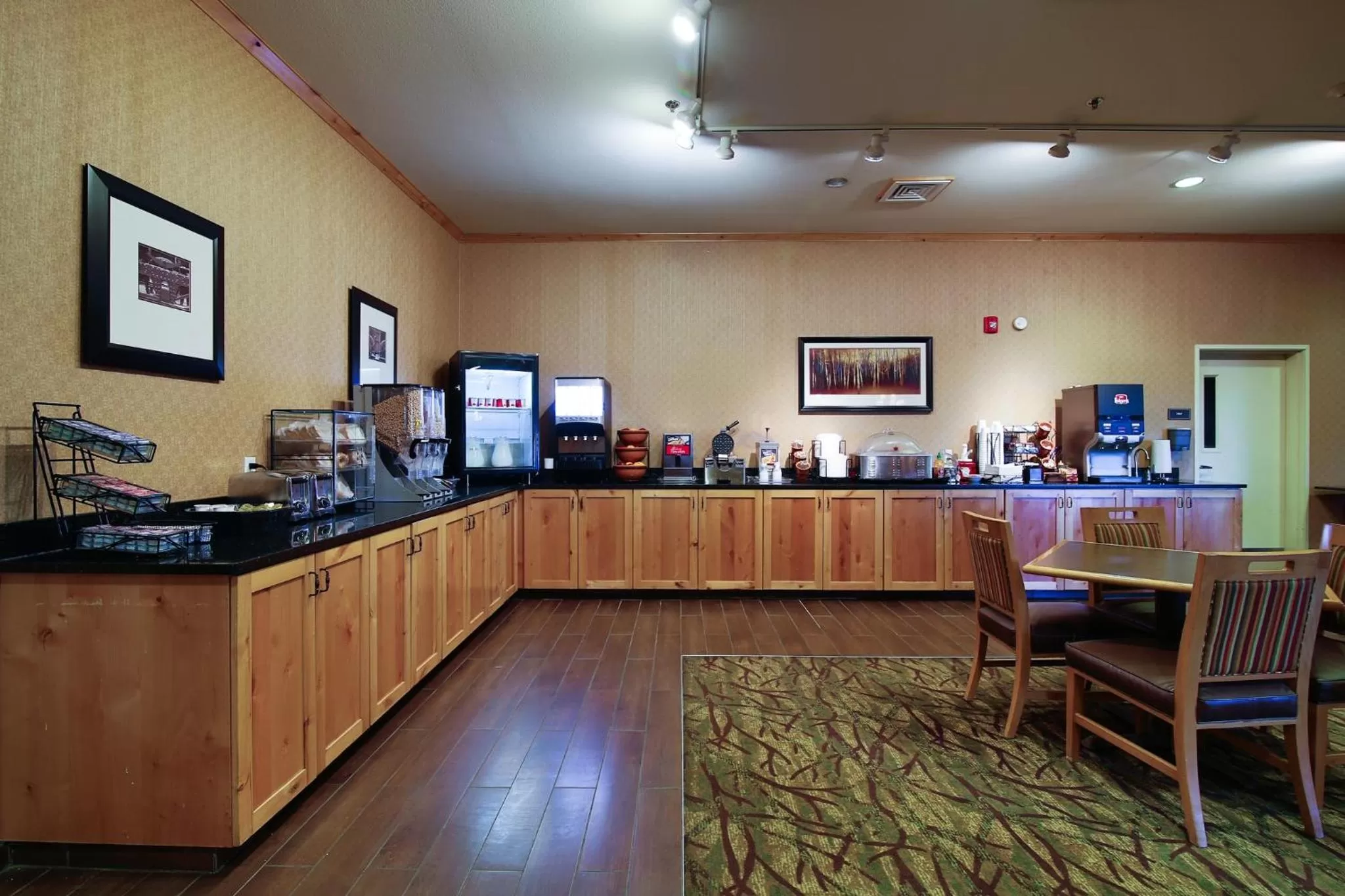 Breakfast in Hawthorn Extended Stay by Wyndham Minot