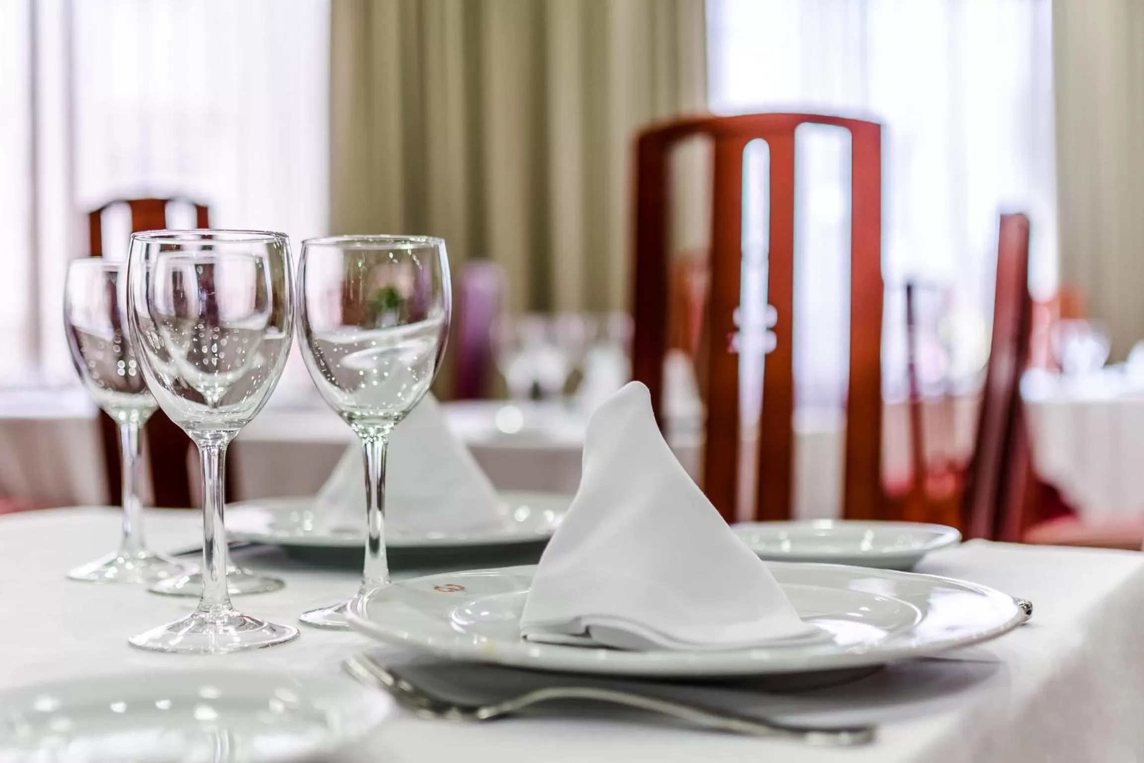 Restaurant/places to eat in Galicia Palace