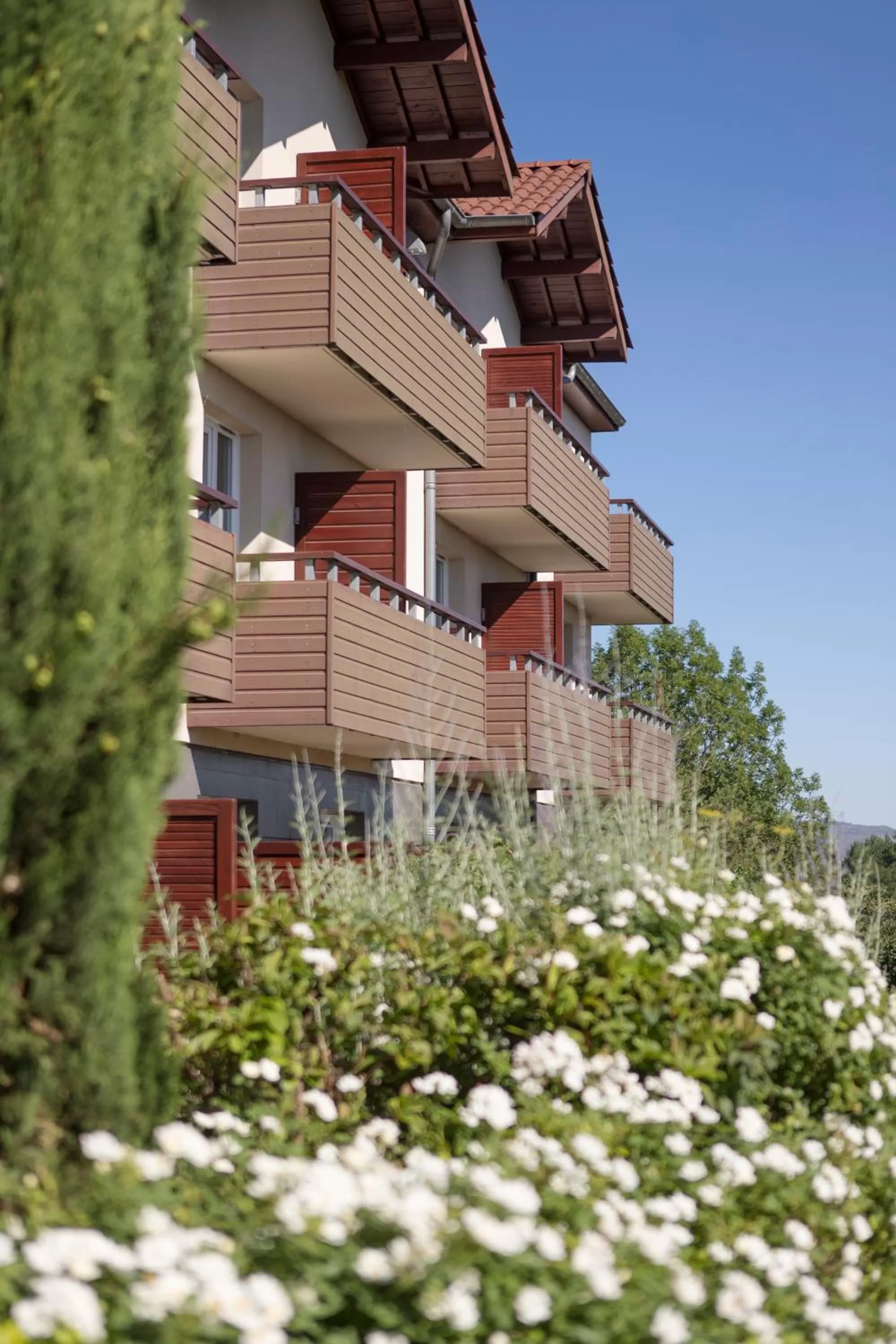 Property building in Best Western Plus Hôtel Gergovie