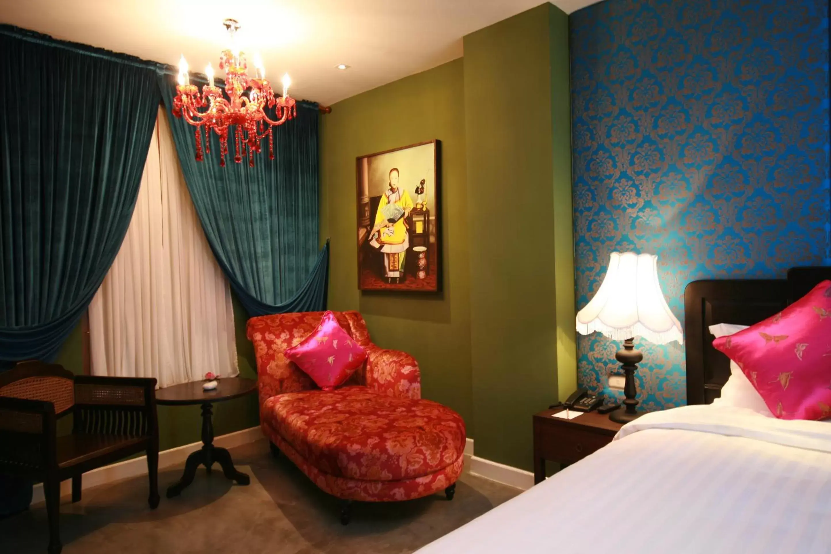 Deluxe Double Room in Shanghai Mansion Bangkok Deluxe Double Room in Shanghai Mansion Bangkok