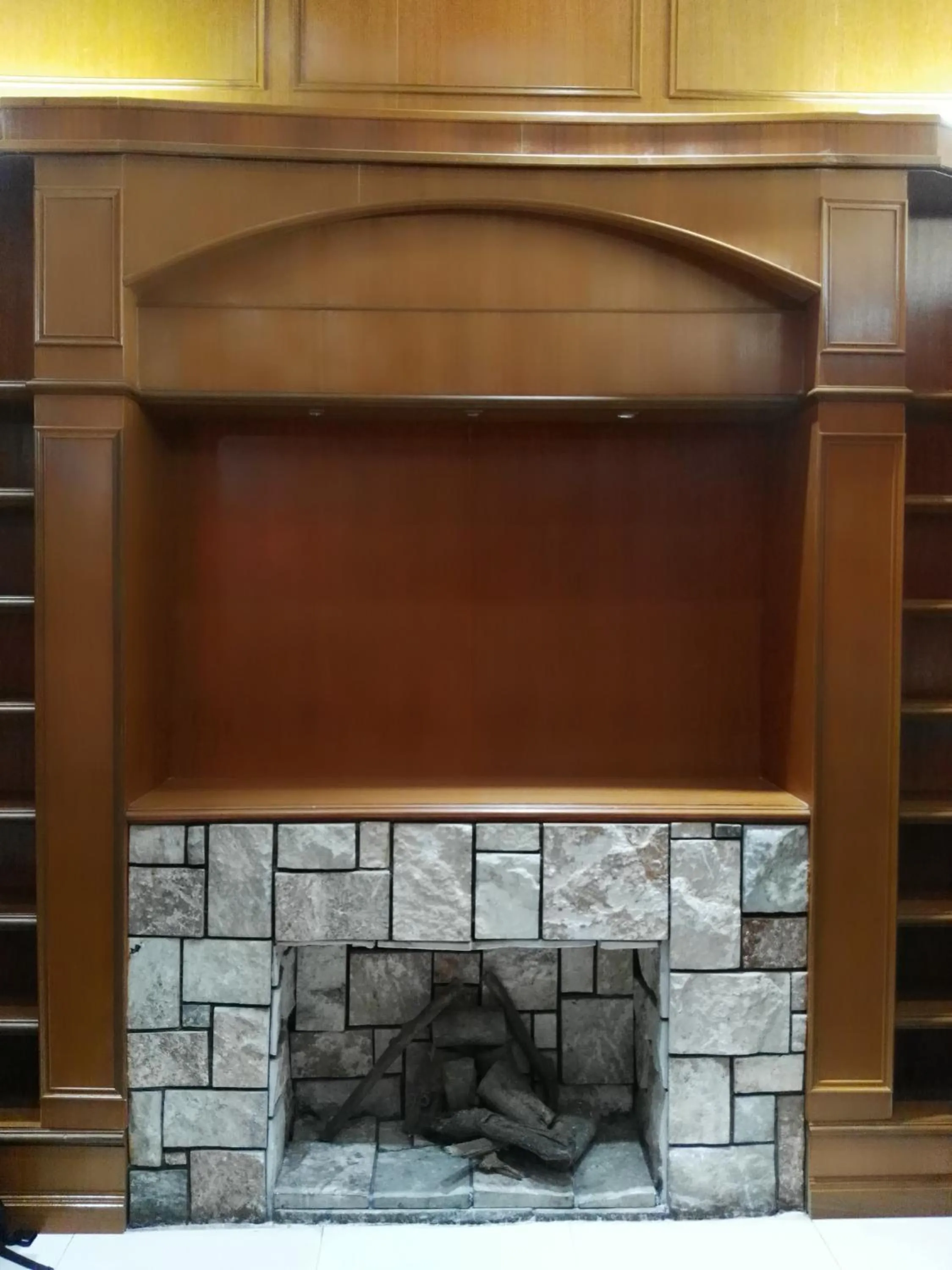 Decorative detail in Cardogan Hotel