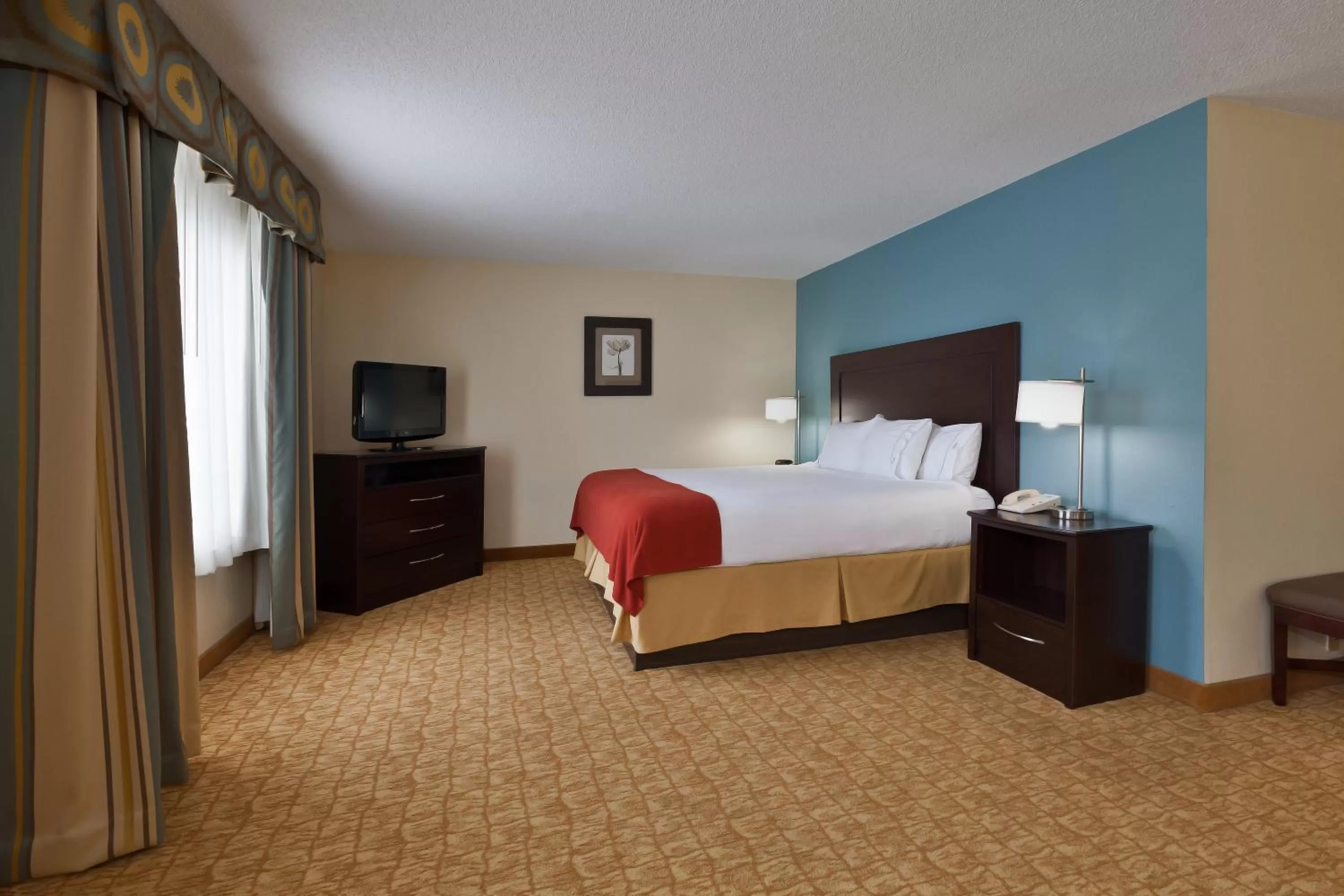 Photo of the whole room in Holiday Inn Express Winston-Salem by IHG