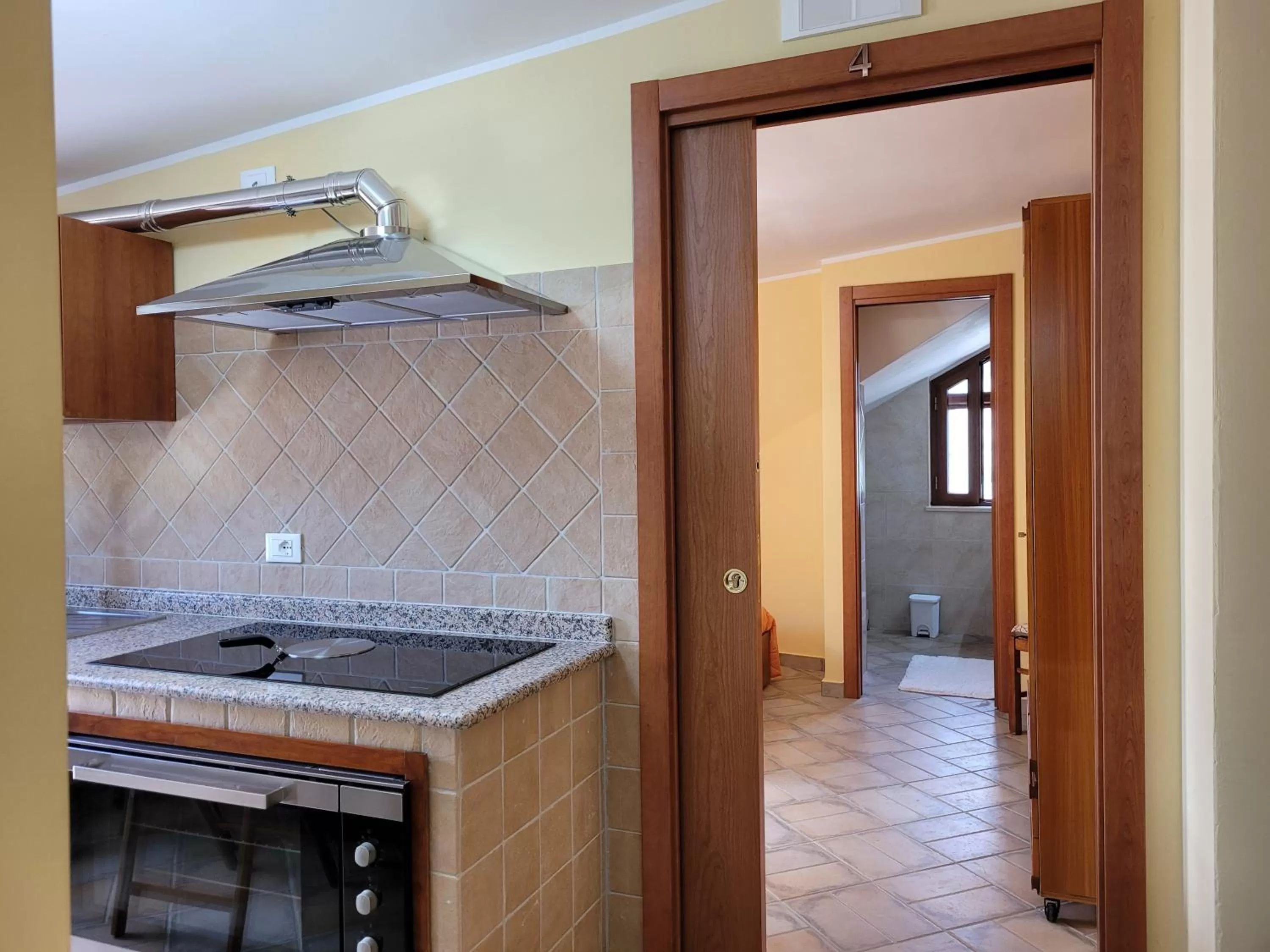 Alloggio turistico Magnifico Alessandro Valle Bernardo 04025 Lenola nei pressi di Fondi LT