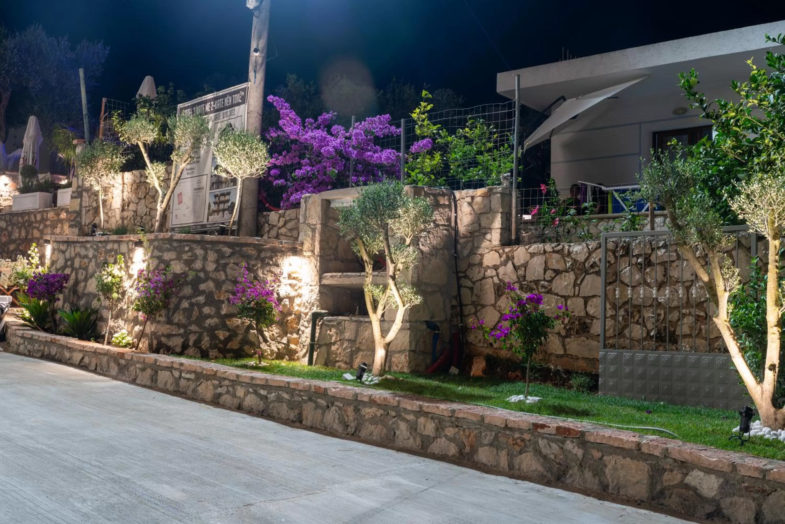 Property Building in Hotel Memaj