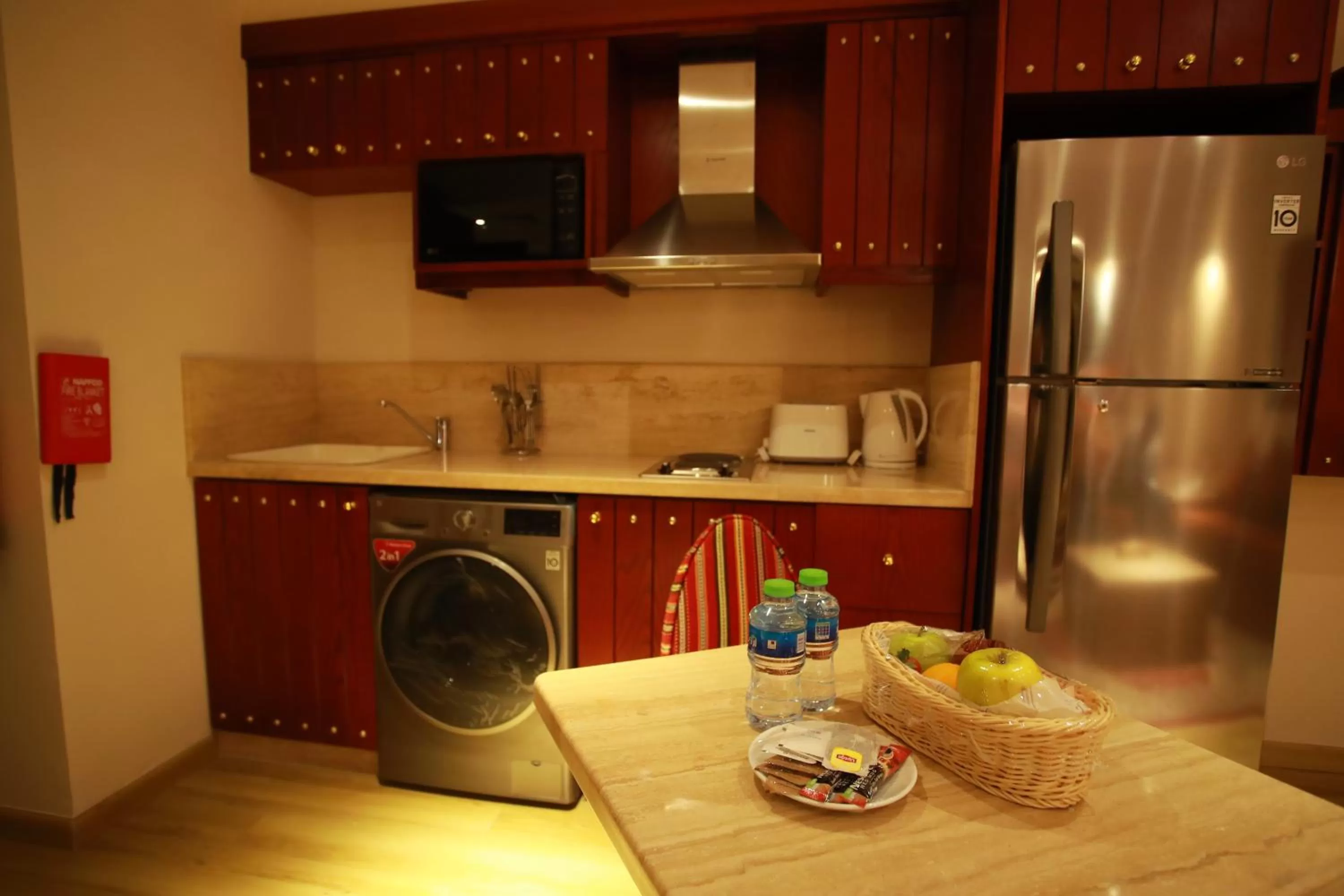 Kitchen or kitchenette in Al Liwan Suites Rawdat Al Khail