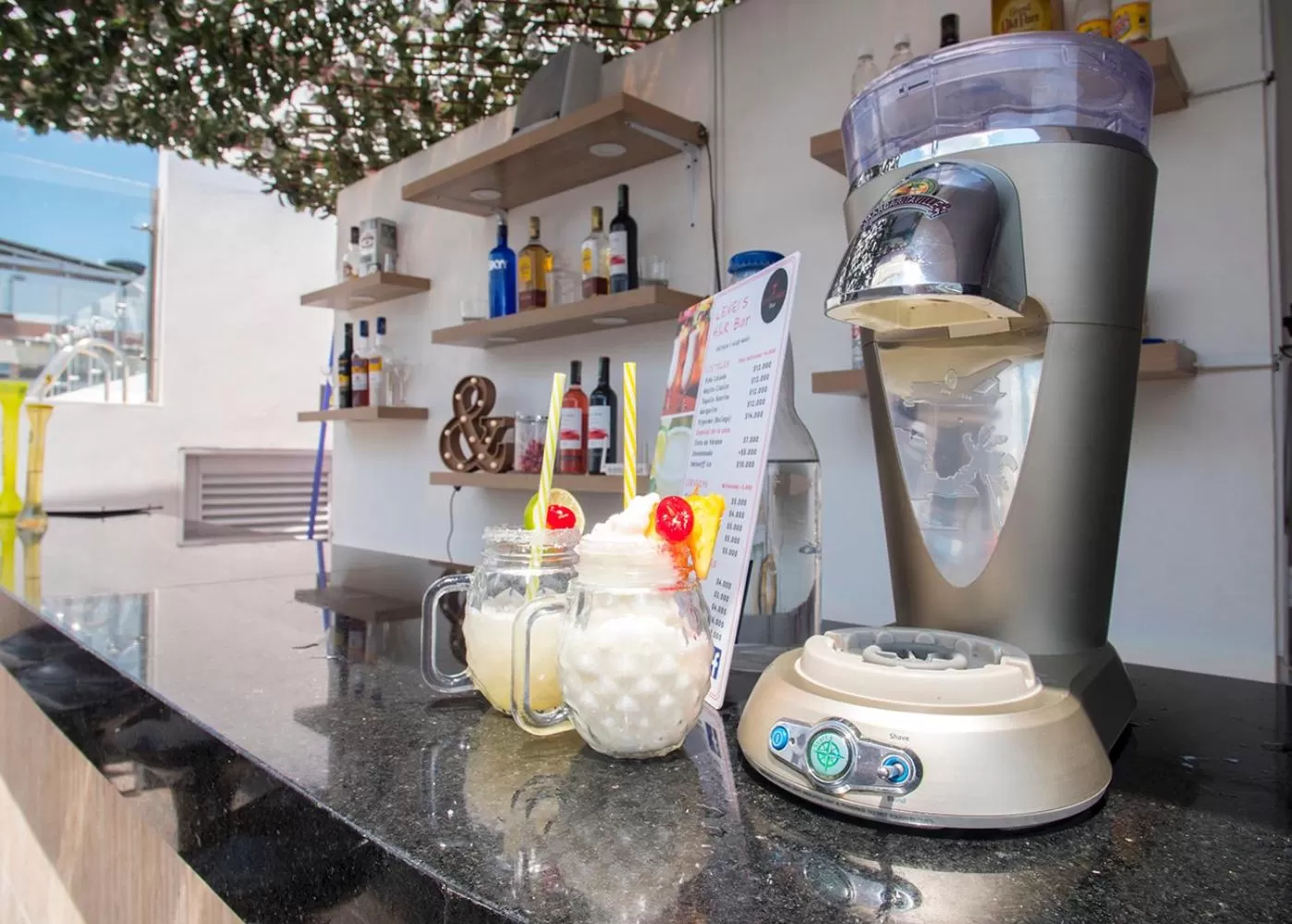 Day, Kitchen/Kitchenette in Hotel Grand H&R