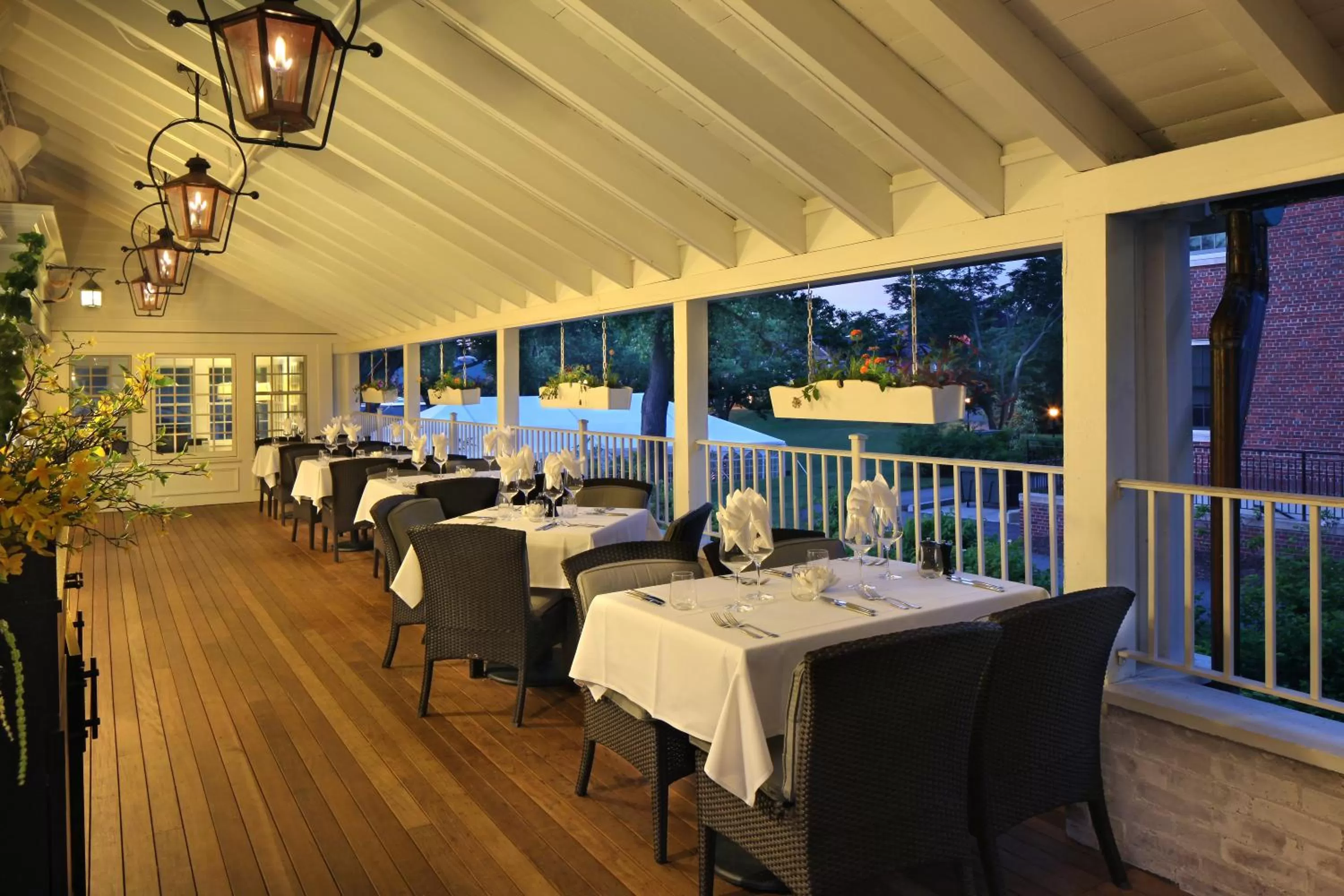 Restaurant/places to eat in Inn on Boltwood