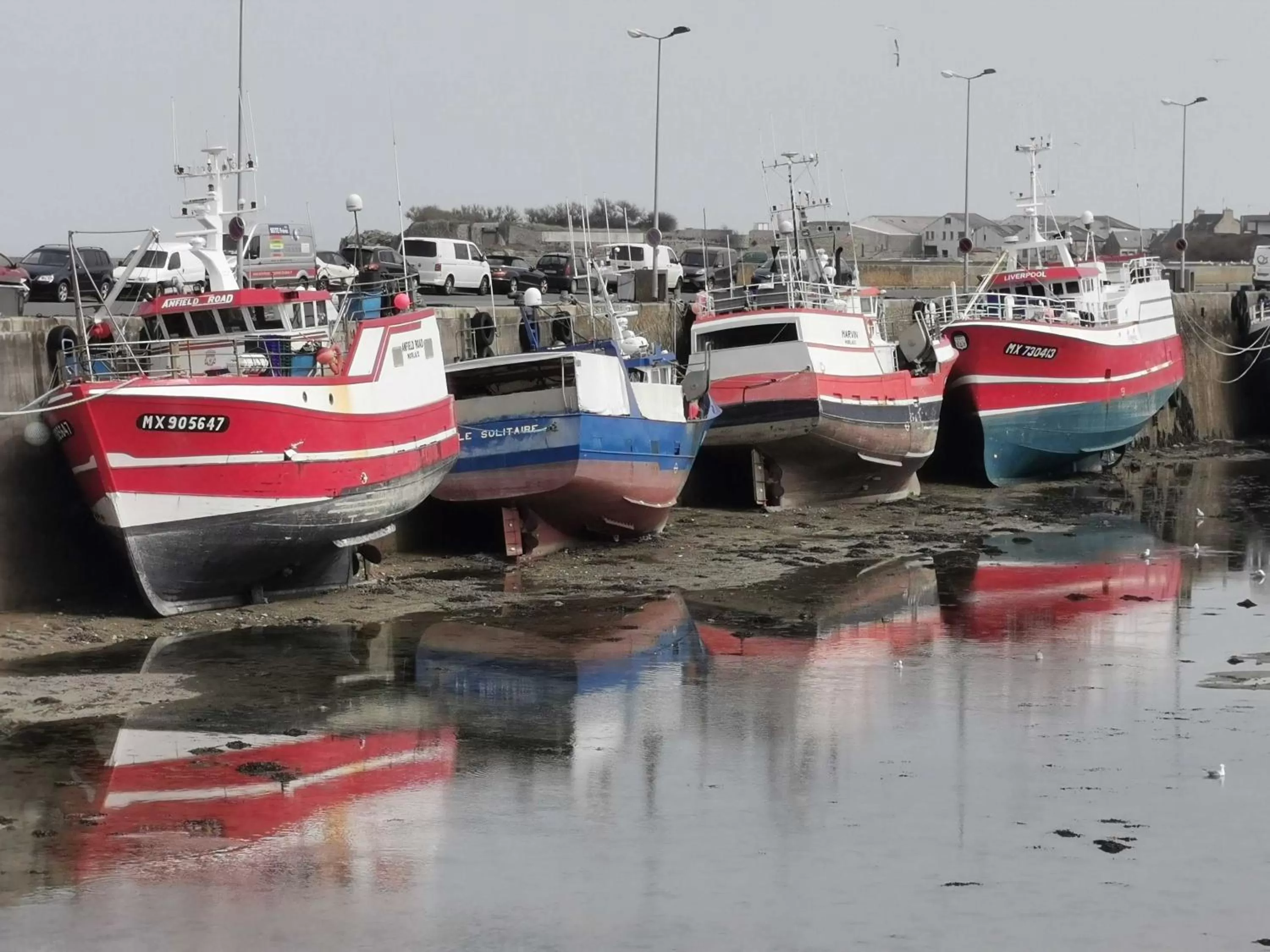 Neighbourhood in TREAS GLAZ