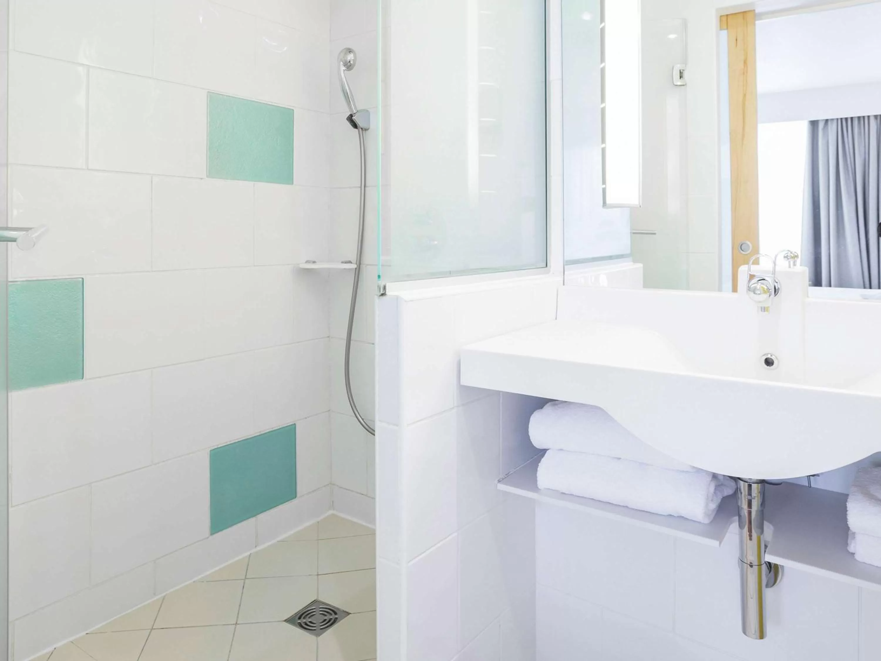 Photo of the whole room, Bathroom in Novotel Thalassa Ile d'Oléron