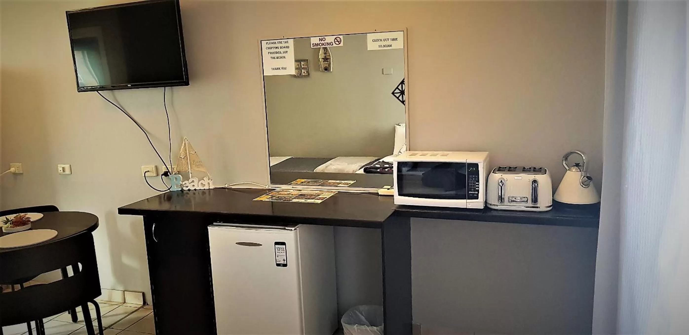 Coffee/tea facilities in Limassol Motel