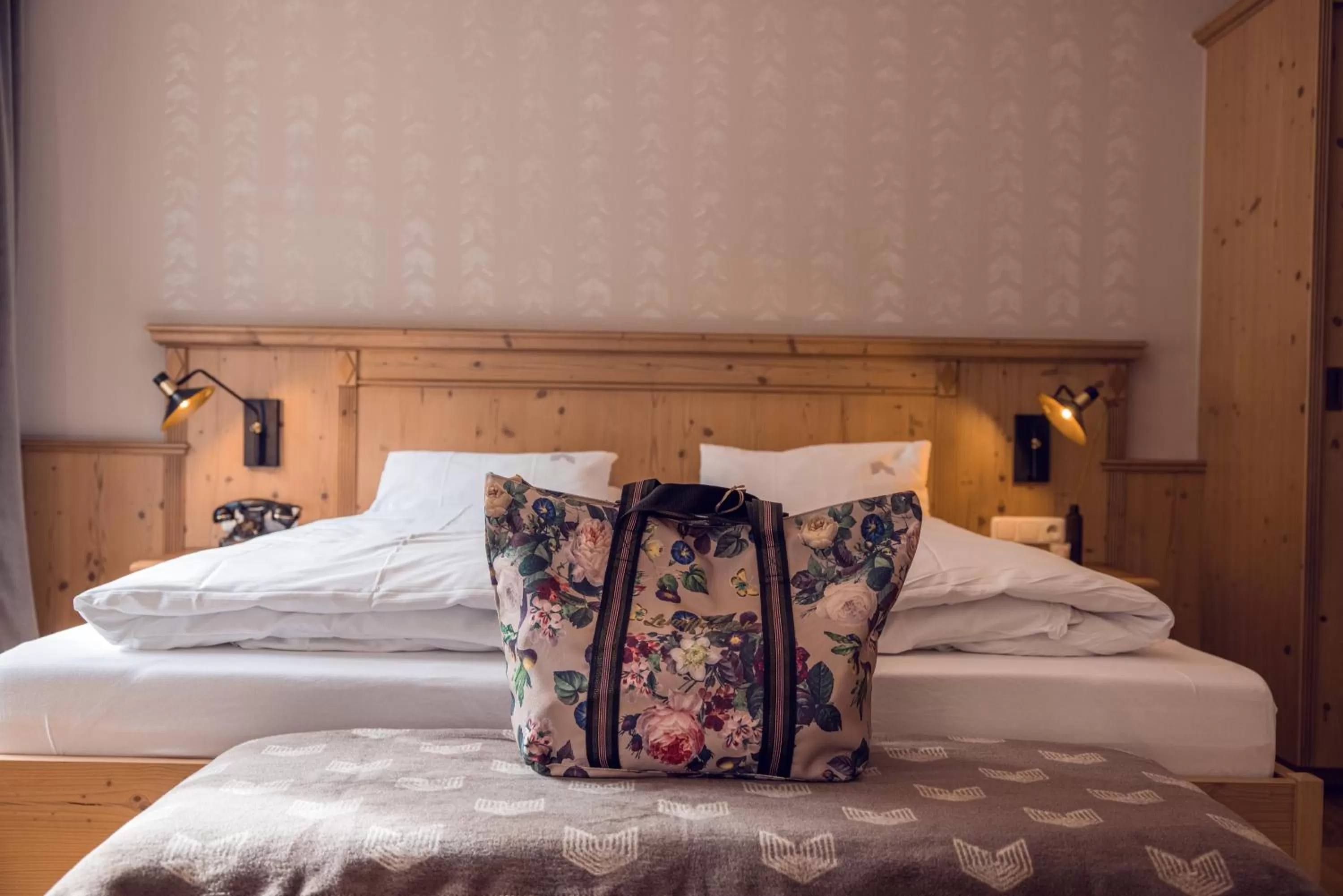 Bed in Alpine Hideaway ZILLERTALERHOF - 4 Sterne Superior