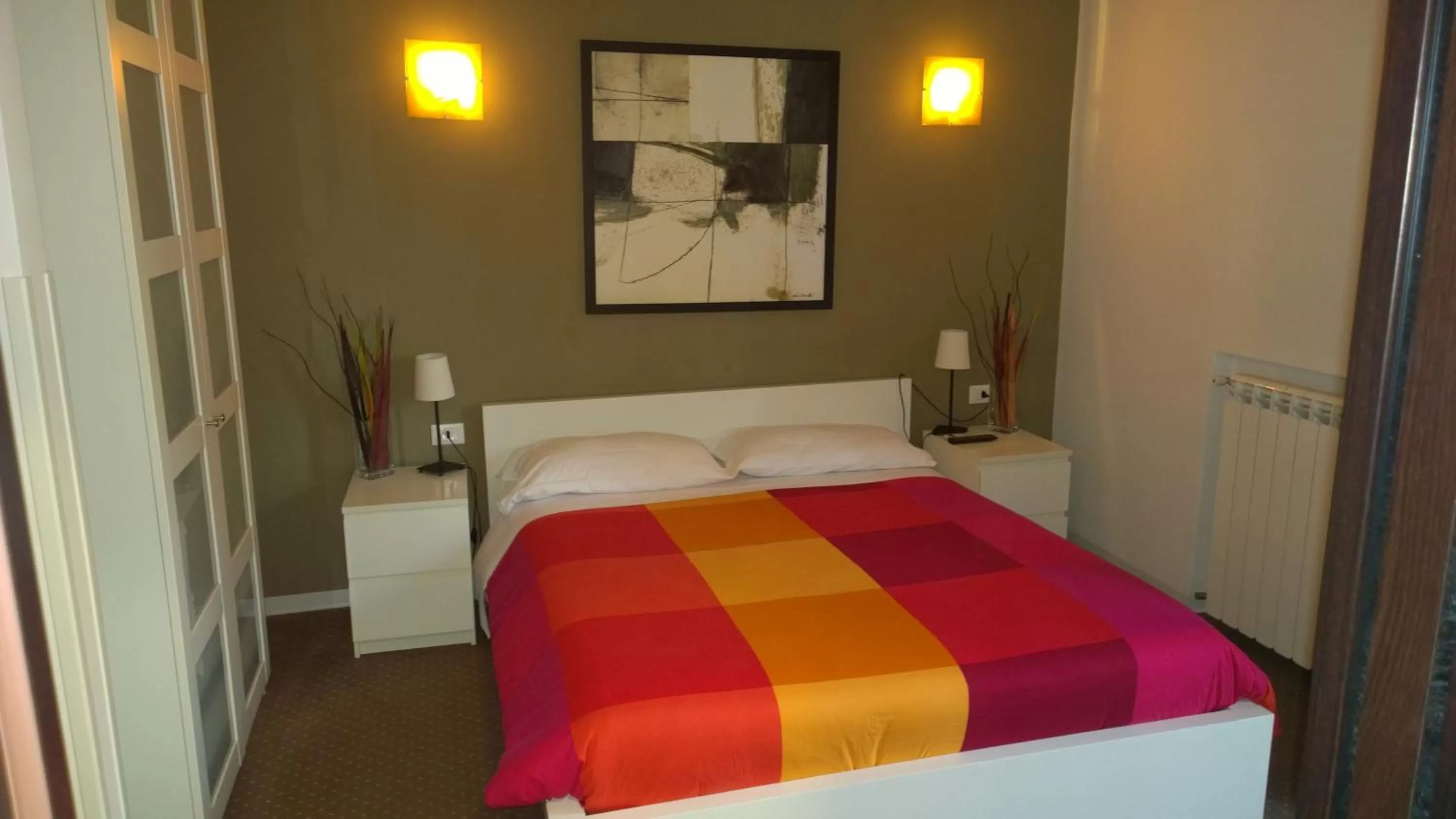 Bedroom, Bed in Almi Rooms