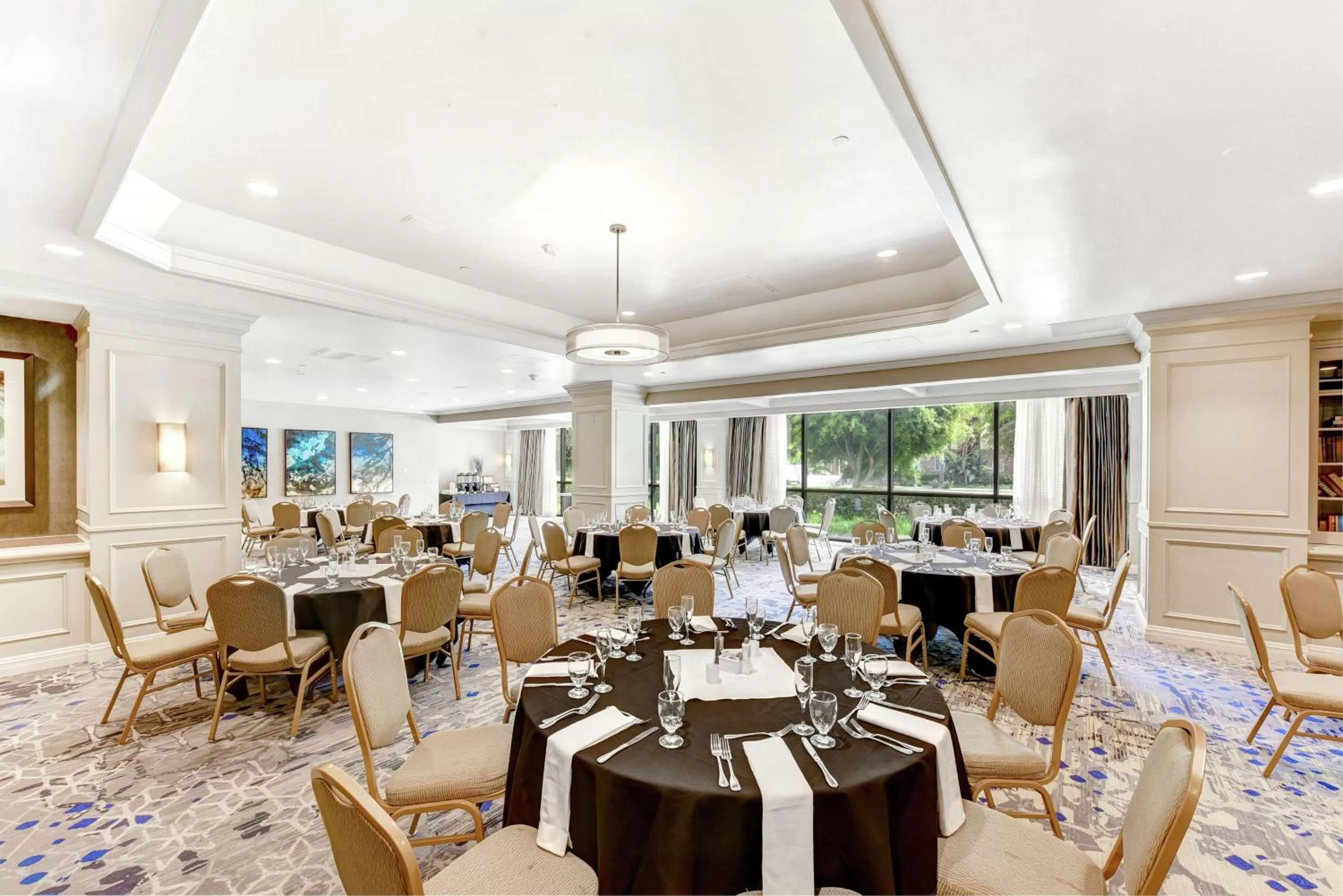 Meeting/conference room in Embassy Suites by Hilton Anaheim-Orange