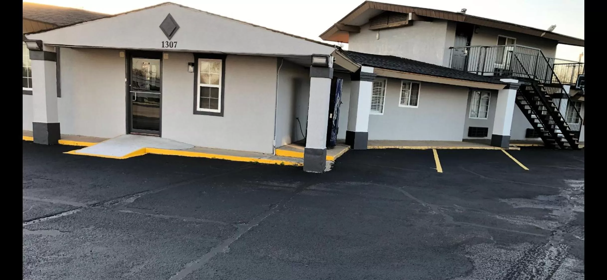 Deluxe Inn & Suites By OYO Miami OK