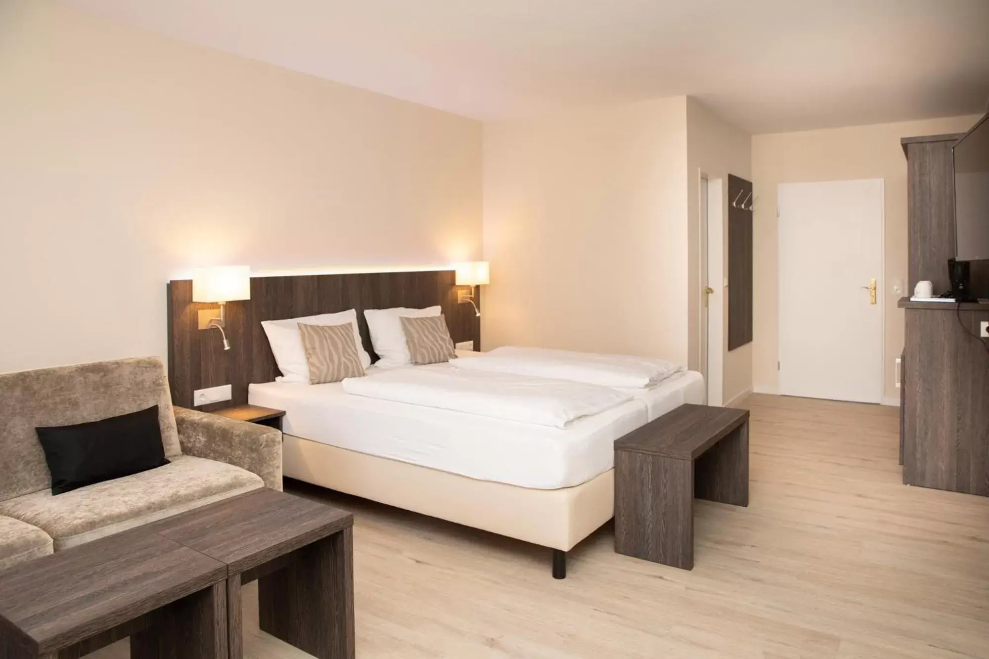 Large Double Room in Hotel Twilling Large Double Room in Hotel Twilling