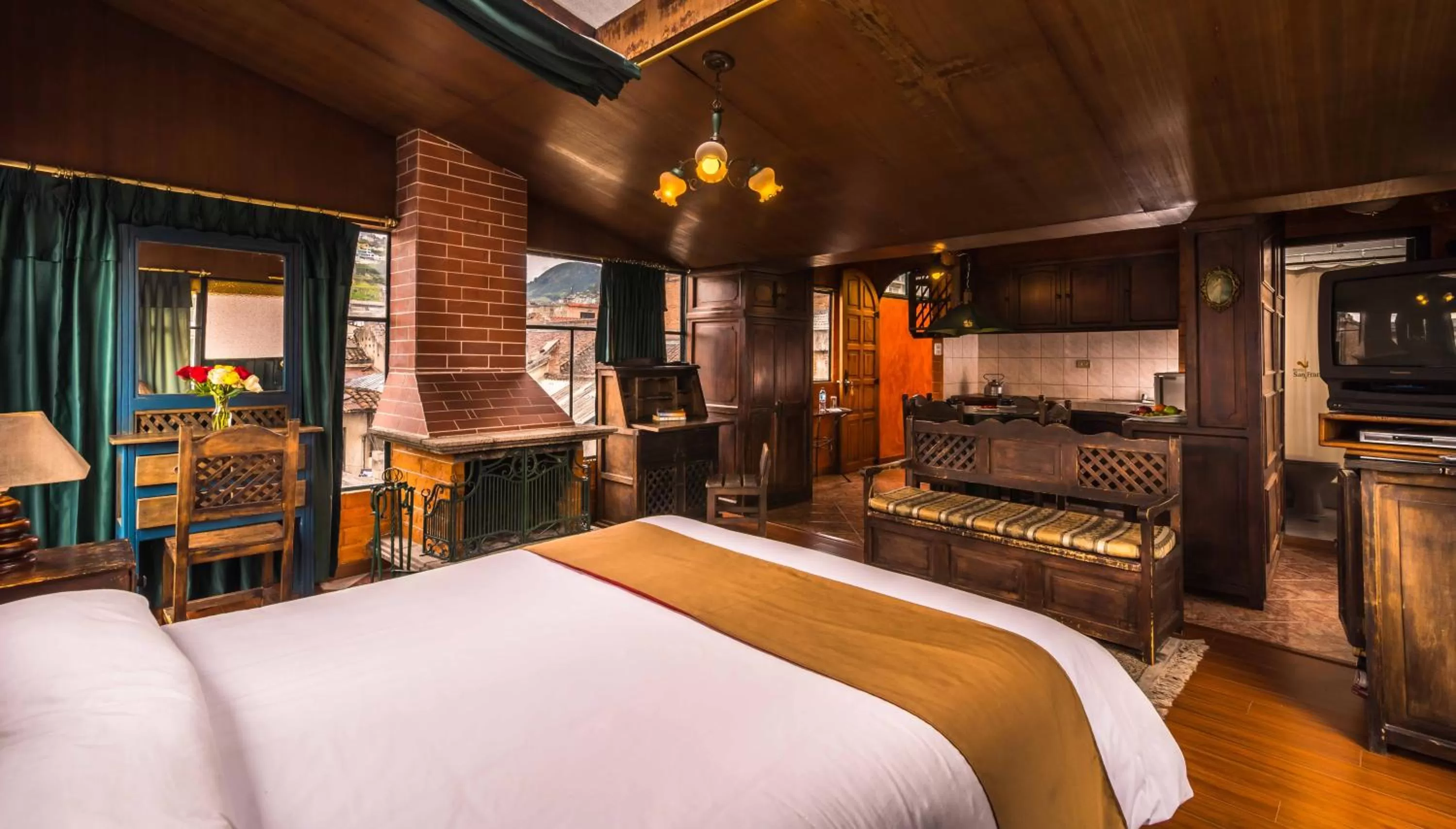 Bed in Hotel San Francisco De Quito